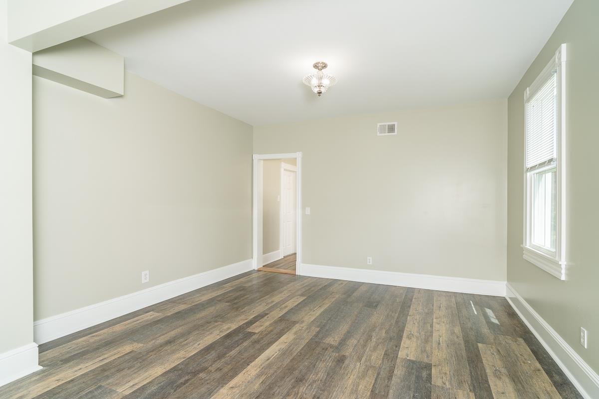 632 E MARKET ST, HARRISONBURG, Virginia 22801, 5 Bedrooms Bedrooms, ,2 BathroomsBathrooms,Residential,632 E MARKET ST,667931 MLS # 667931