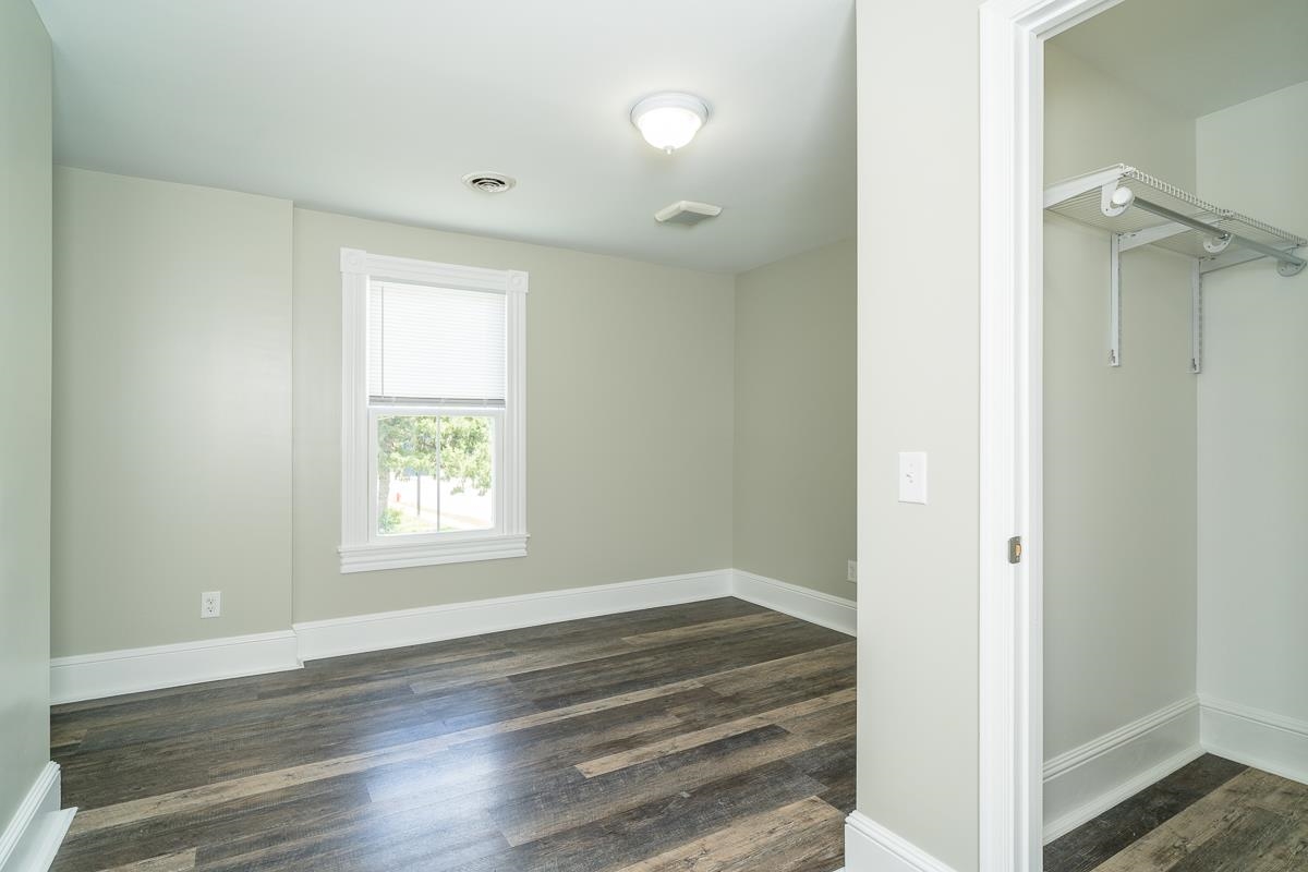 632 E MARKET ST, HARRISONBURG, Virginia 22801, 5 Bedrooms Bedrooms, ,2 BathroomsBathrooms,Residential,632 E MARKET ST,667931 MLS # 667931