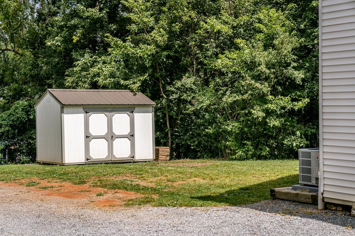 632 E MARKET ST, HARRISONBURG, Virginia 22801, 5 Bedrooms Bedrooms, ,2 BathroomsBathrooms,Residential,632 E MARKET ST,667931 MLS # 667931