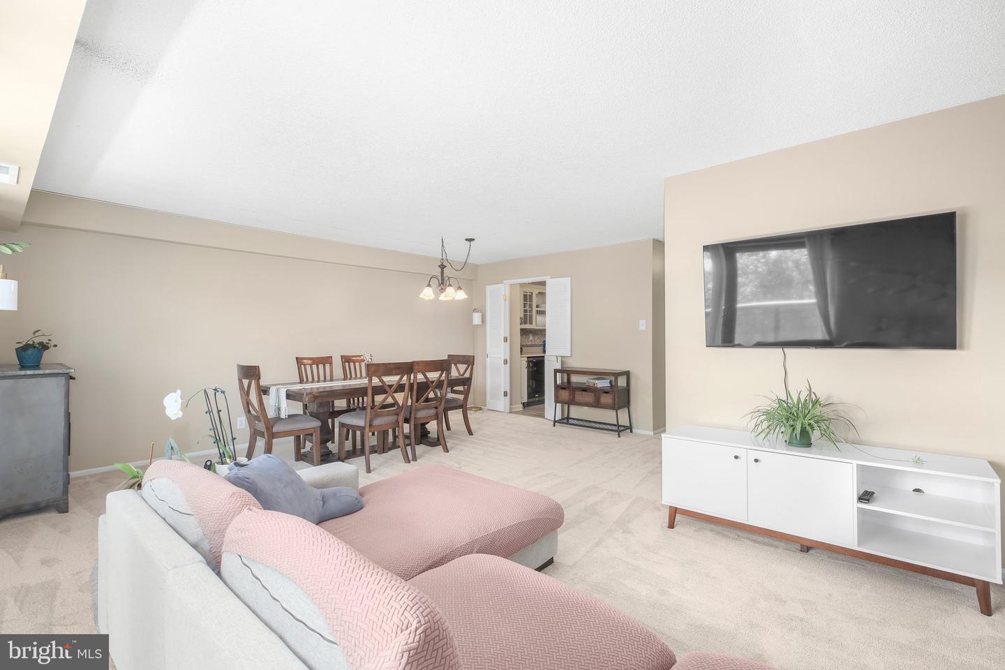 203 YOAKUM PKWY #502, ALEXANDRIA, Virginia 22304, 1 Bedroom Bedrooms, ,1 BathroomBathrooms,Residential,For sale,203 YOAKUM PKWY #502,VAAX2046884 MLS # VAAX2046884