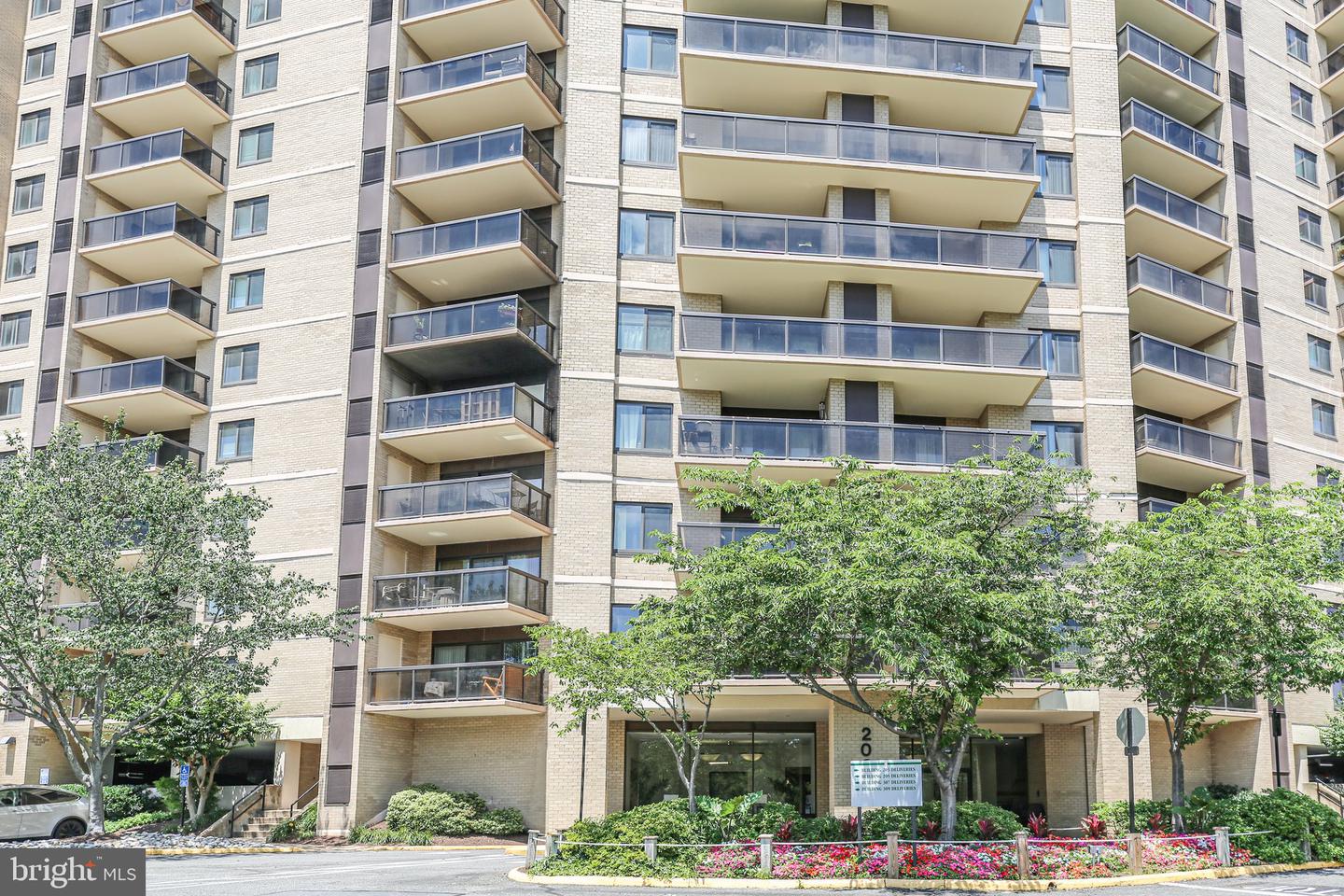 203 YOAKUM PKWY #502, ALEXANDRIA, Virginia 22304, 1 Bedroom Bedrooms, ,1 BathroomBathrooms,Residential,For sale,203 YOAKUM PKWY #502,VAAX2046884 MLS # VAAX2046884
