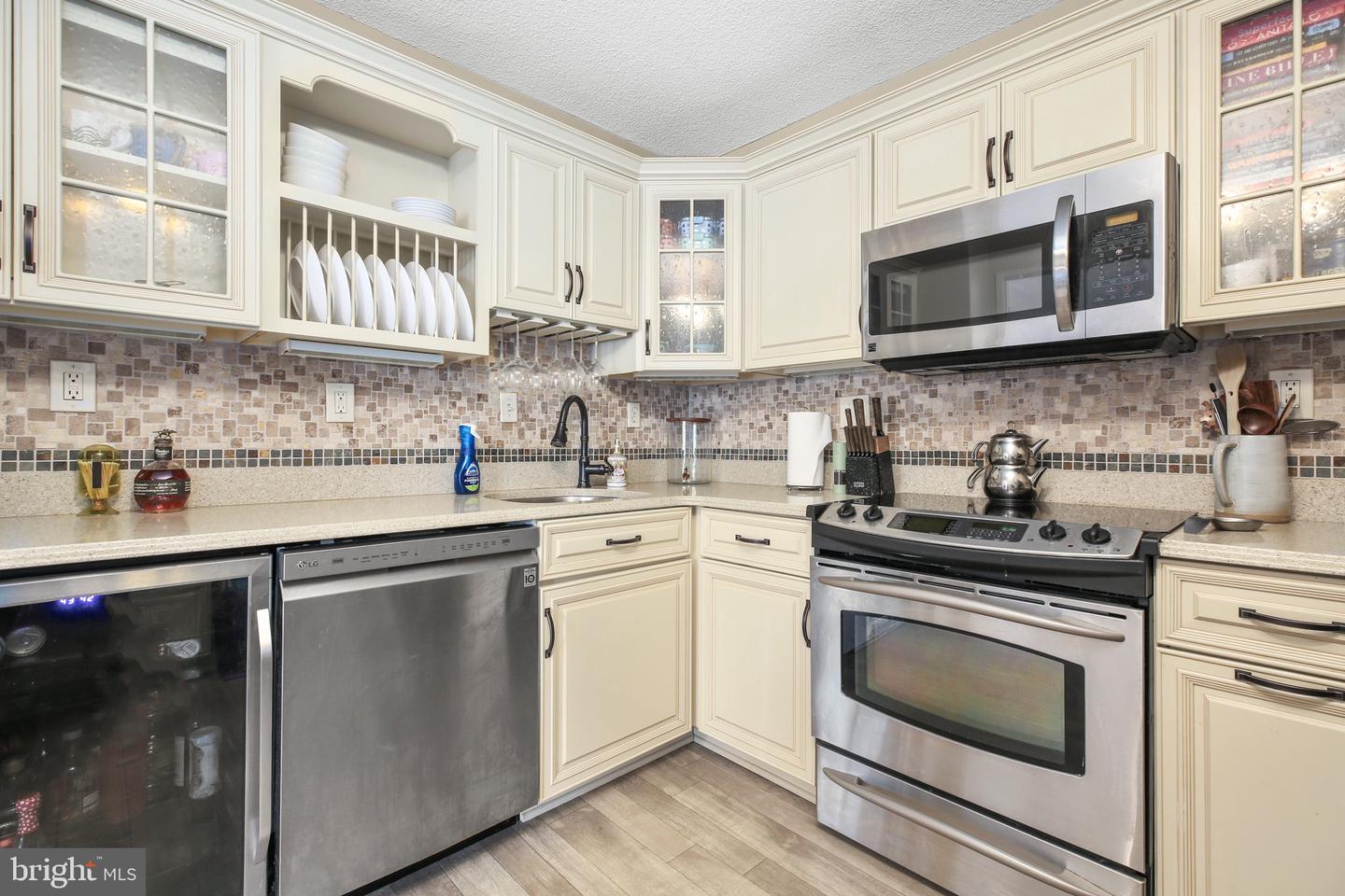 203 YOAKUM PKWY #502, ALEXANDRIA, Virginia 22304, 1 Bedroom Bedrooms, ,1 BathroomBathrooms,Residential,For sale,203 YOAKUM PKWY #502,VAAX2046884 MLS # VAAX2046884