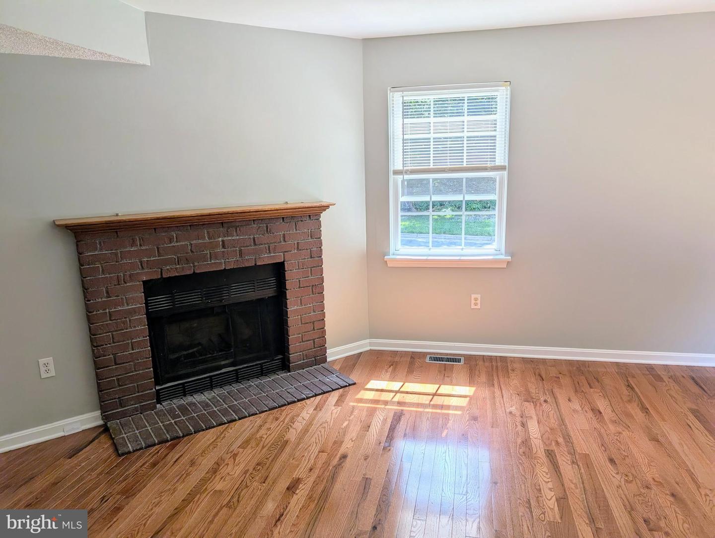 15369 HEARTHSTONE TER, WOODBRIDGE, Virginia 22191, 3 Bedrooms Bedrooms, ,2 BathroomsBathrooms,Residential,For sale,15369 HEARTHSTONE TER,VAPW2098096 MLS # VAPW2098096
