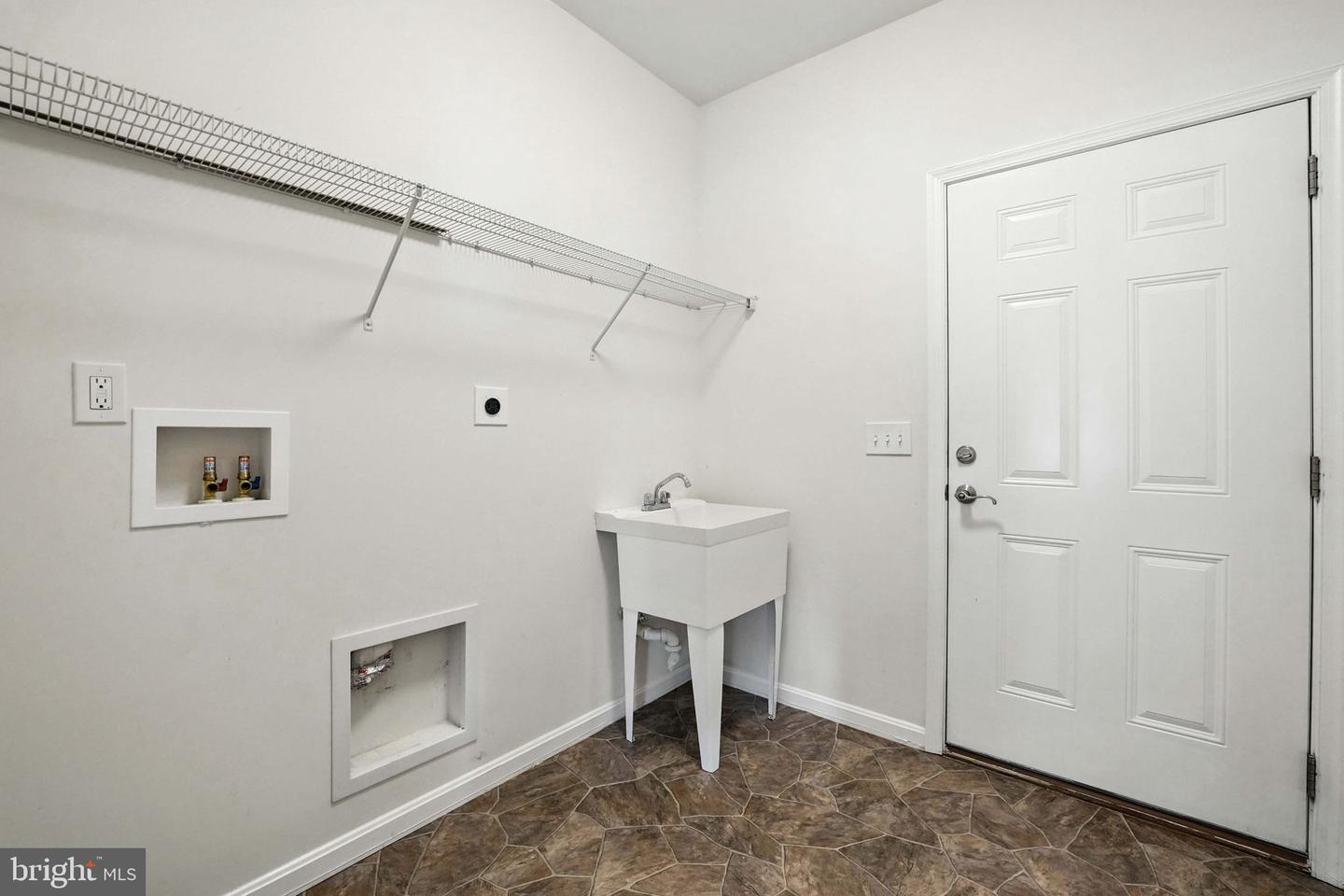 10344 QUARTZ AVE, CULPEPER, Virginia 22701, 3 Bedrooms Bedrooms, ,3 BathroomsBathrooms,Residential,For sale,10344 QUARTZ AVE,VACU2010930 MLS # VACU2010930