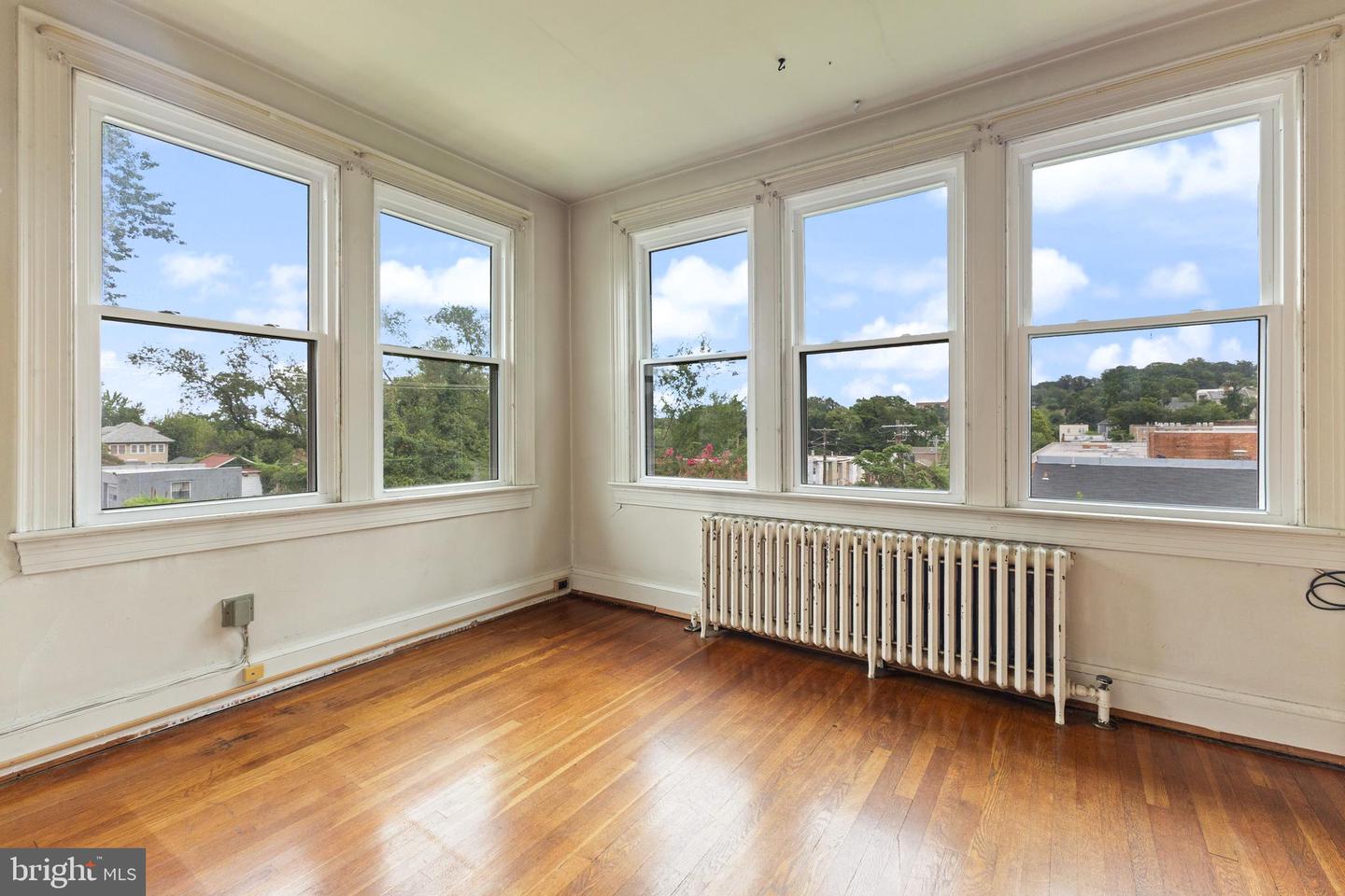1702 25TH ST SE, WASHINGTON, District Of Columbia 20020, 4 Bedrooms Bedrooms, ,2 BathroomsBathrooms,Residential,For sale,1702 25TH ST SE,DCDC2208914 MLS # DCDC2208914