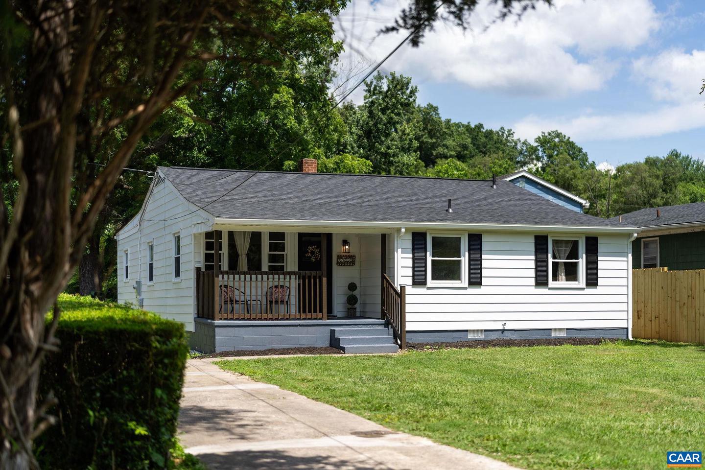 1345 10TH ST, WAYNESBORO, Virginia 22980, 3 Bedrooms Bedrooms, ,1 BathroomBathrooms,Residential,For sale,1345 10TH ST,666401 MLS # 666401