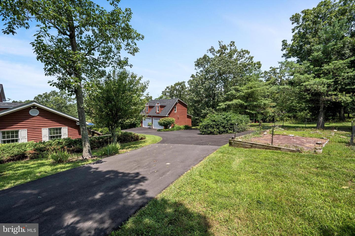 410 VALLEY VIEW DR, WINCHESTER, Virginia 22603, 5 Bedrooms Bedrooms, ,4 BathroomsBathrooms,Residential,For sale,410 VALLEY VIEW DR,VAFV2035314 MLS # VAFV2035314