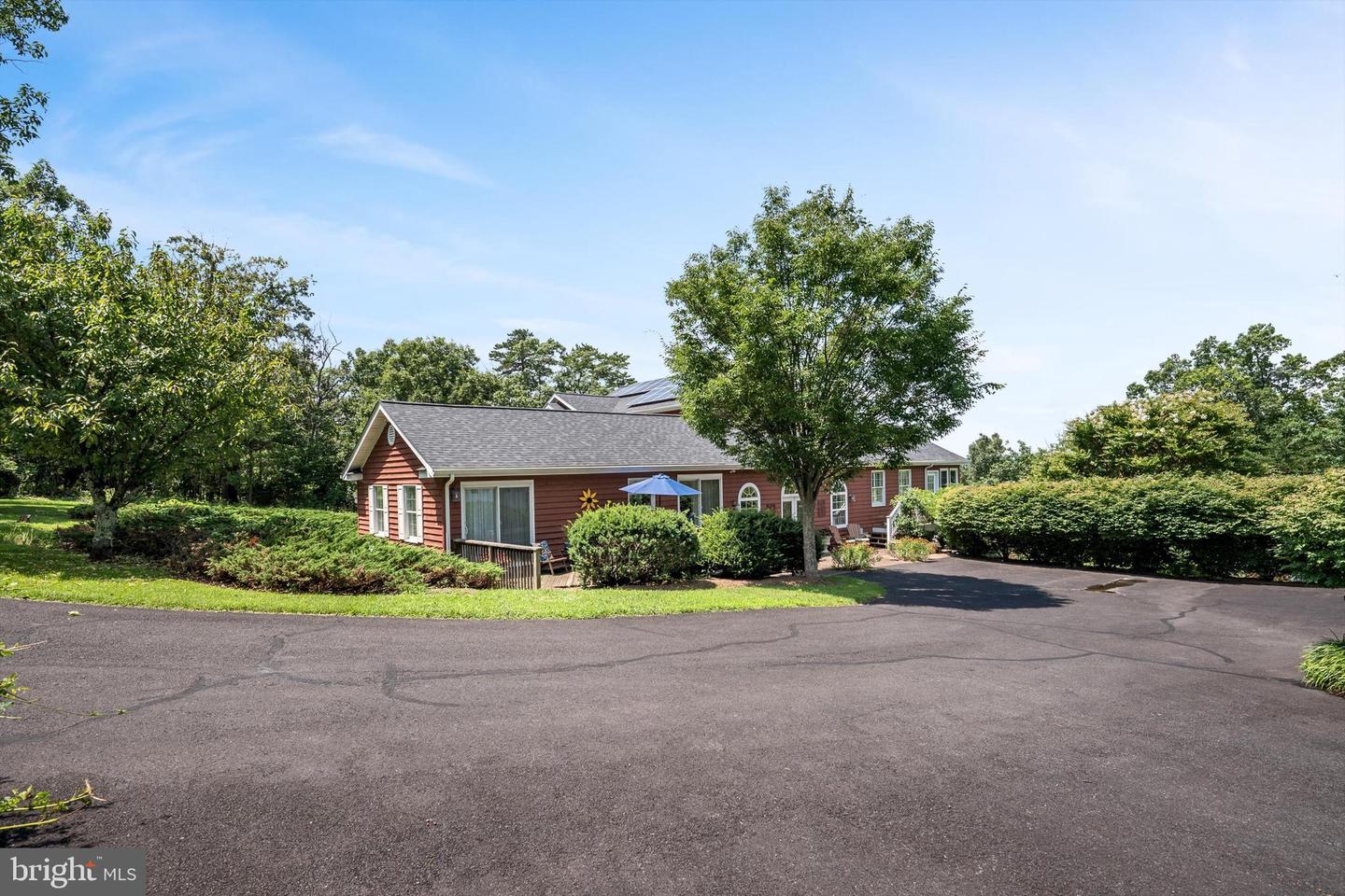 410 VALLEY VIEW DR, WINCHESTER, Virginia 22603, 5 Bedrooms Bedrooms, ,4 BathroomsBathrooms,Residential,For sale,410 VALLEY VIEW DR,VAFV2035314 MLS # VAFV2035314