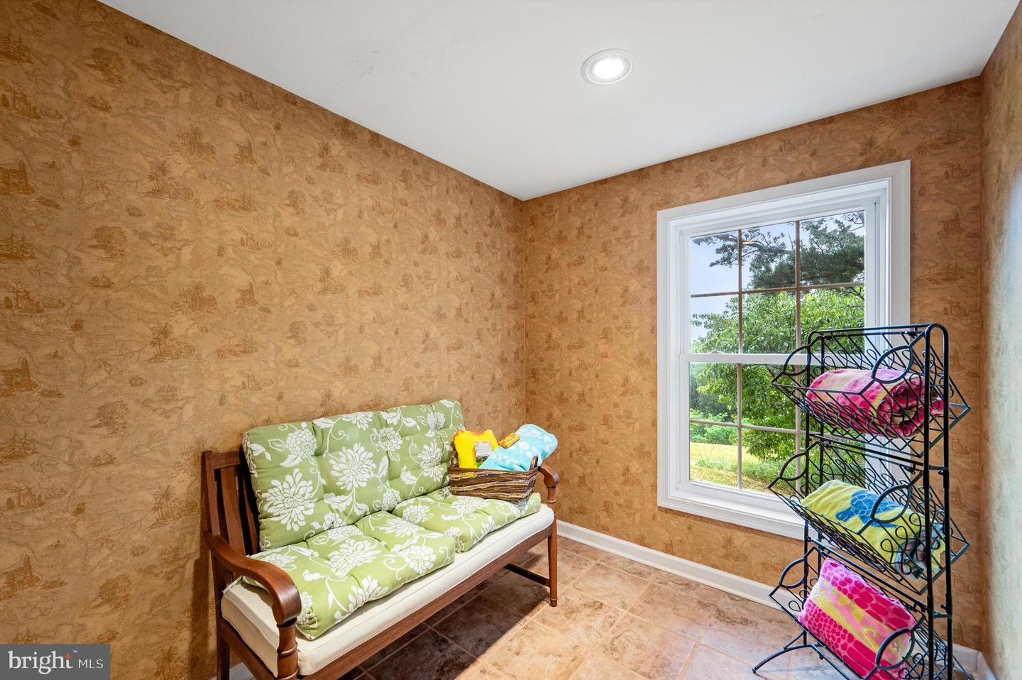 410 VALLEY VIEW DR, WINCHESTER, Virginia 22603, 5 Bedrooms Bedrooms, ,4 BathroomsBathrooms,Residential,For sale,410 VALLEY VIEW DR,VAFV2035314 MLS # VAFV2035314