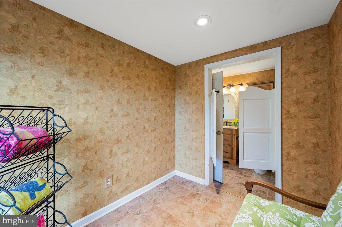 410 VALLEY VIEW DR, WINCHESTER, Virginia 22603, 5 Bedrooms Bedrooms, ,4 BathroomsBathrooms,Residential,For sale,410 VALLEY VIEW DR,VAFV2035314 MLS # VAFV2035314