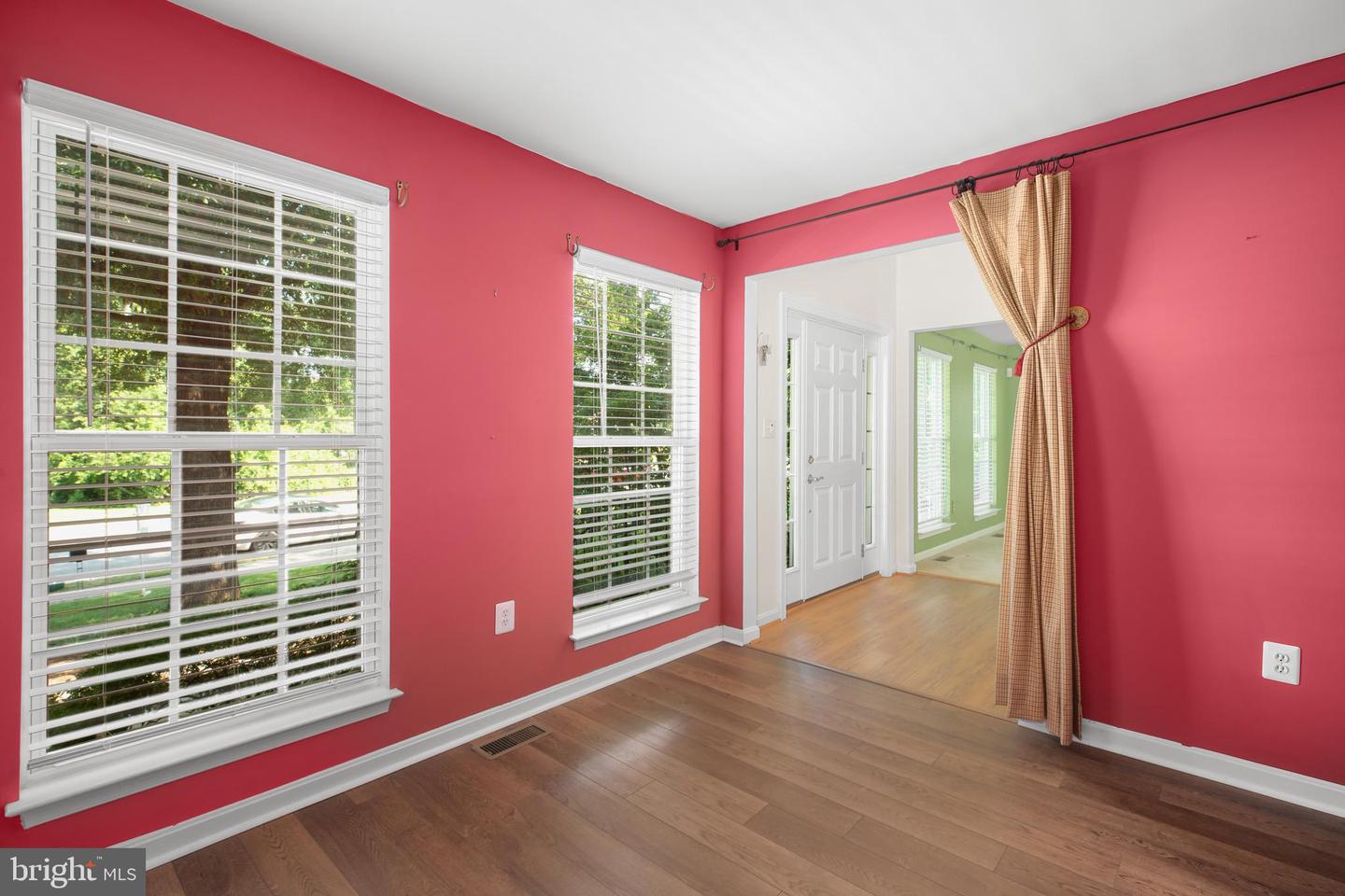 10407 NAPOLEON ST, FREDERICKSBURG, Virginia 22408, 4 Bedrooms Bedrooms, ,2 BathroomsBathrooms,Residential,For sale,10407 NAPOLEON ST,VASP2034696 MLS # VASP2034696