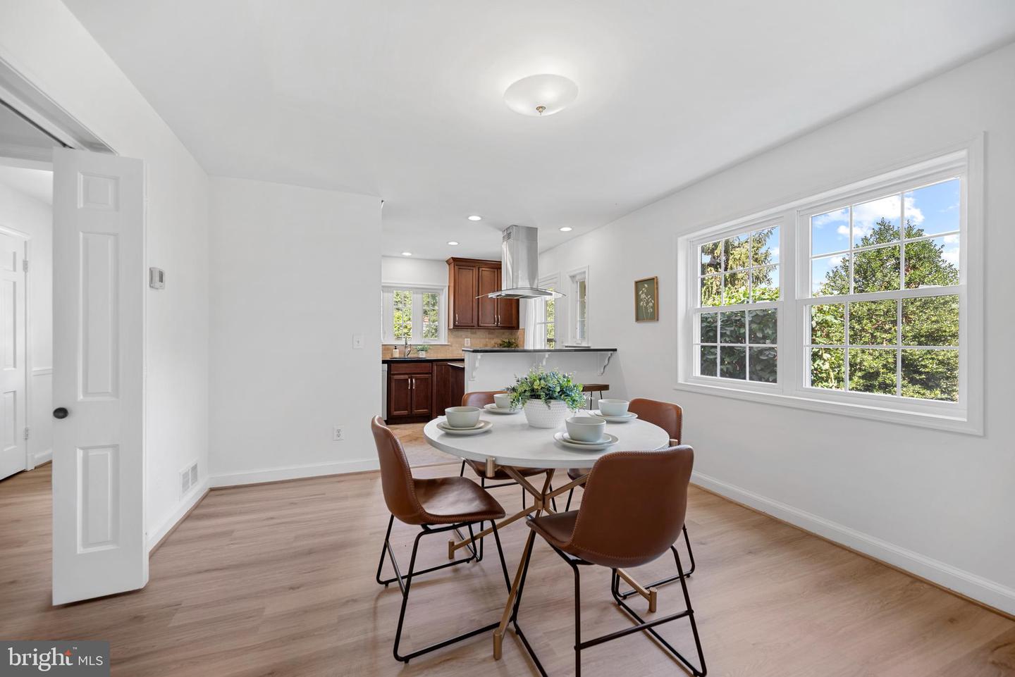 802 JANNEYS LN, ALEXANDRIA, Virginia 22302, 3 Bedrooms Bedrooms, ,2 BathroomsBathrooms,Residential,For sale,802 JANNEYS LN,VAAX2047774 MLS # VAAX2047774