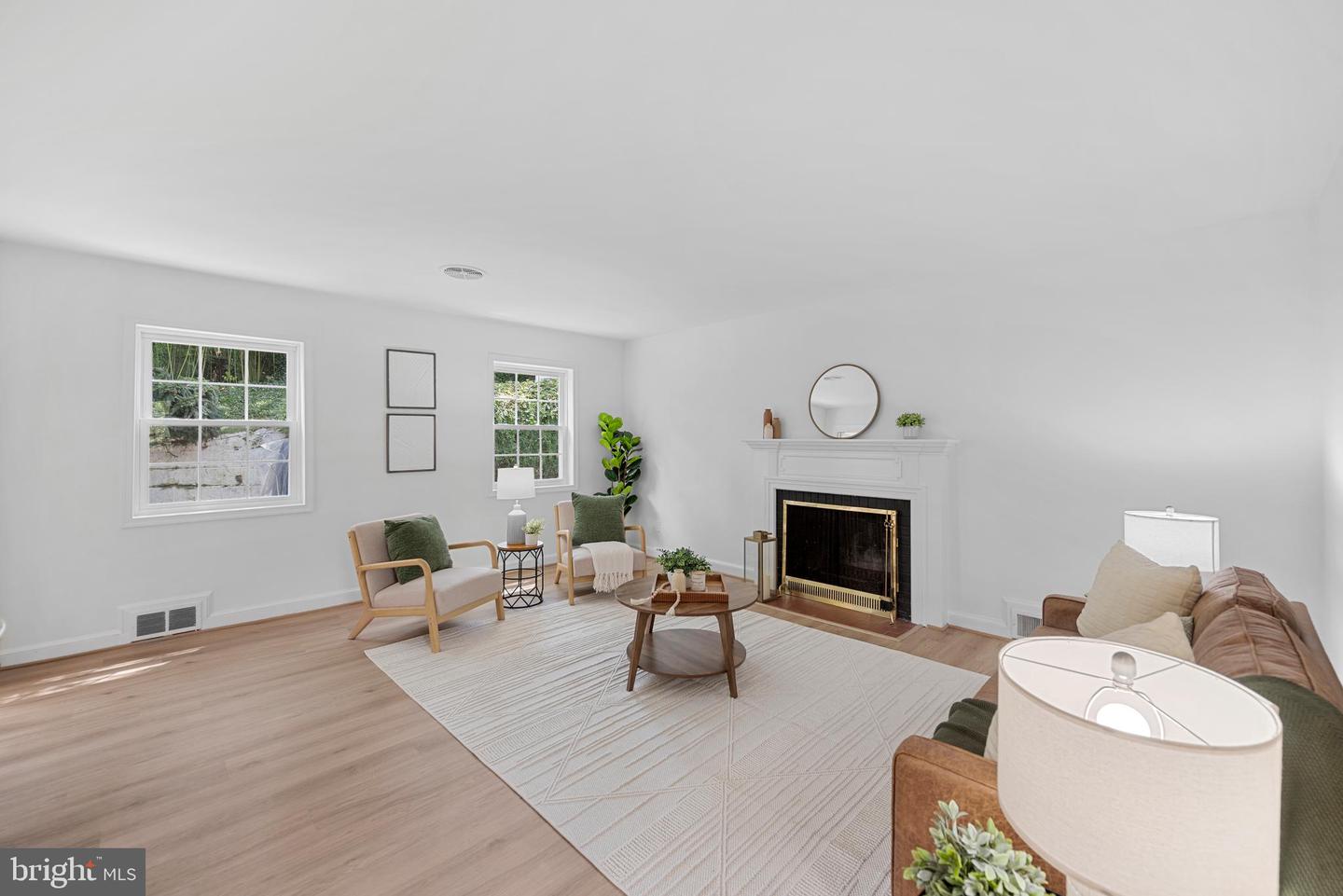 802 JANNEYS LN, ALEXANDRIA, Virginia 22302, 3 Bedrooms Bedrooms, ,2 BathroomsBathrooms,Residential,For sale,802 JANNEYS LN,VAAX2047774 MLS # VAAX2047774
