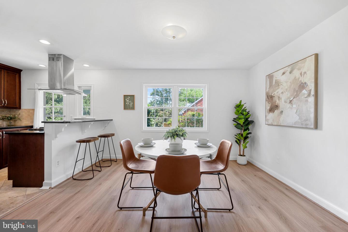802 JANNEYS LN, ALEXANDRIA, Virginia 22302, 3 Bedrooms Bedrooms, ,2 BathroomsBathrooms,Residential,For sale,802 JANNEYS LN,VAAX2047774 MLS # VAAX2047774