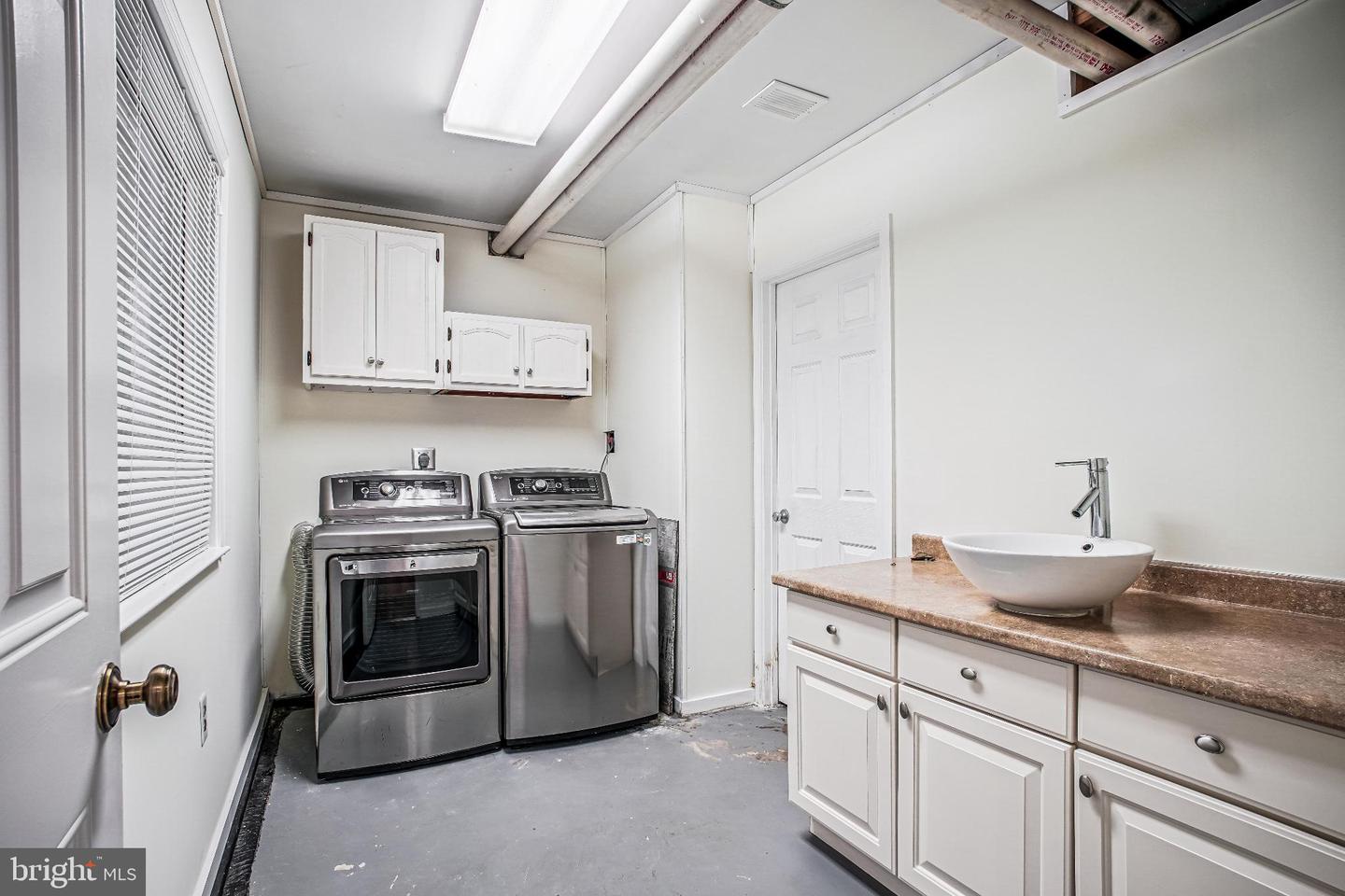 3530 MORNINGSIDE DR, FAIRFAX, Virginia 22031, 4 Bedrooms Bedrooms, ,3 BathroomsBathrooms,Residential,For sale,3530 MORNINGSIDE DR,VAFX2257128 MLS # VAFX2257128