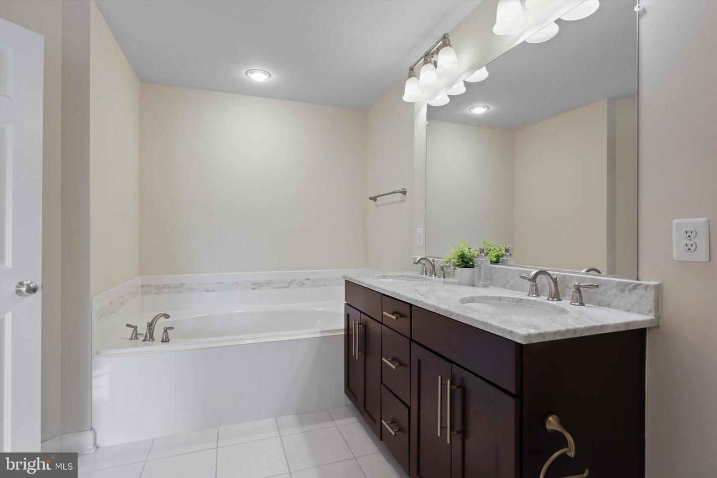 6255 CASDIN DR, ALEXANDRIA, Virginia 22310, 3 Bedrooms Bedrooms, ,2 BathroomsBathrooms,Residential,For sale,6255 CASDIN DR,VAFX2257306 MLS # VAFX2257306