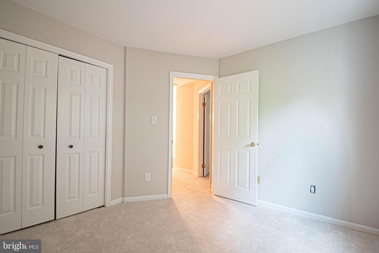 21923 MYRTLEWOOD SQ, STERLING, Virginia 20164, 3 Bedrooms Bedrooms, ,2 BathroomsBathrooms,Residential,For sale,21923 MYRTLEWOOD SQ,VALO2103234 MLS # VALO2103234