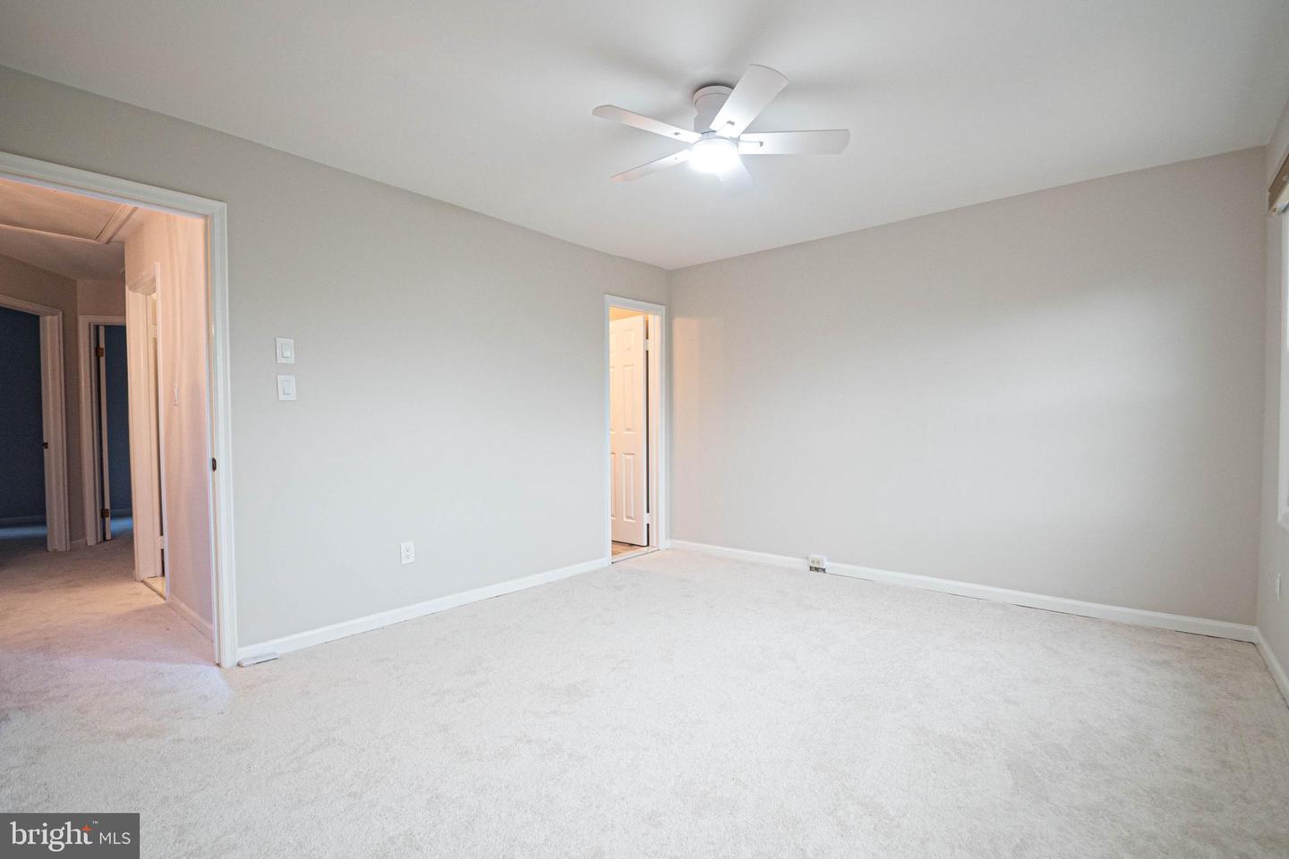 21923 MYRTLEWOOD SQ, STERLING, Virginia 20164, 3 Bedrooms Bedrooms, ,2 BathroomsBathrooms,Residential,For sale,21923 MYRTLEWOOD SQ,VALO2103234 MLS # VALO2103234