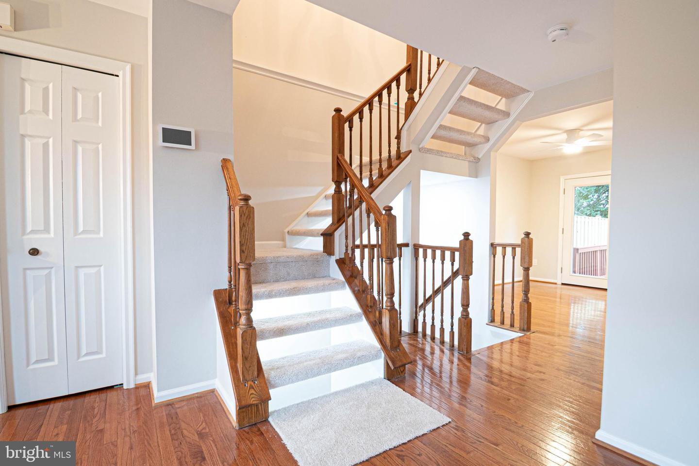21923 MYRTLEWOOD SQ, STERLING, Virginia 20164, 3 Bedrooms Bedrooms, ,2 BathroomsBathrooms,Residential,For sale,21923 MYRTLEWOOD SQ,VALO2103234 MLS # VALO2103234
