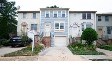 21923 MYRTLEWOOD SQ, STERLING, Virginia 20164, 3 Bedrooms Bedrooms, ,2 BathroomsBathrooms,Residential,For sale,21923 MYRTLEWOOD SQ,VALO2103234 MLS # VALO2103234