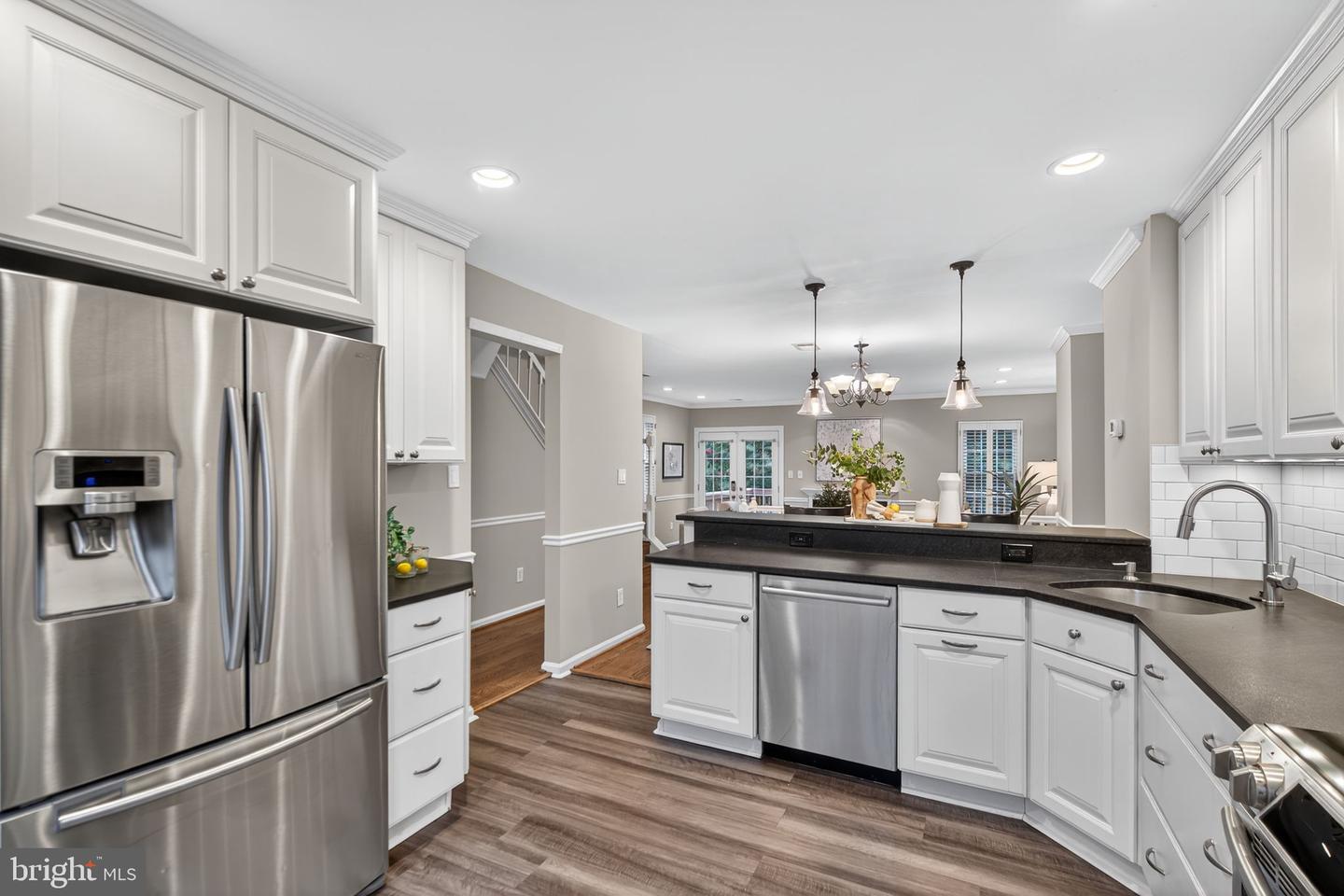 6750 CARDINAL WOODS CT, LORTON, Virginia 22079, 3 Bedrooms Bedrooms, ,2 BathroomsBathrooms,Residential,For sale,6750 CARDINAL WOODS CT,VAFX2258026 MLS # VAFX2258026