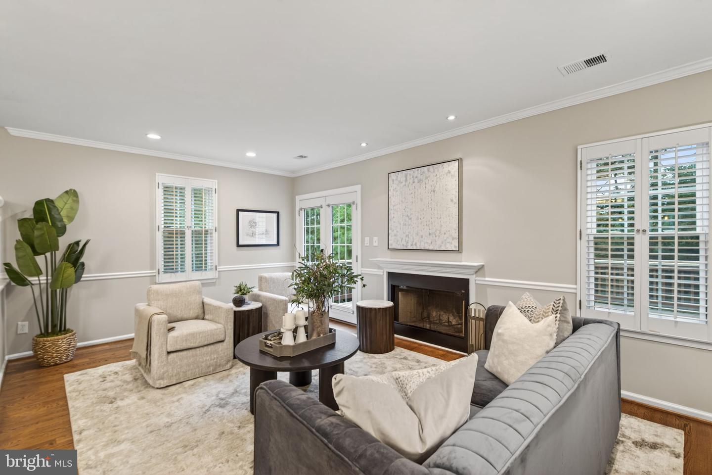 6750 CARDINAL WOODS CT, LORTON, Virginia 22079, 3 Bedrooms Bedrooms, ,2 BathroomsBathrooms,Residential,For sale,6750 CARDINAL WOODS CT,VAFX2258026 MLS # VAFX2258026