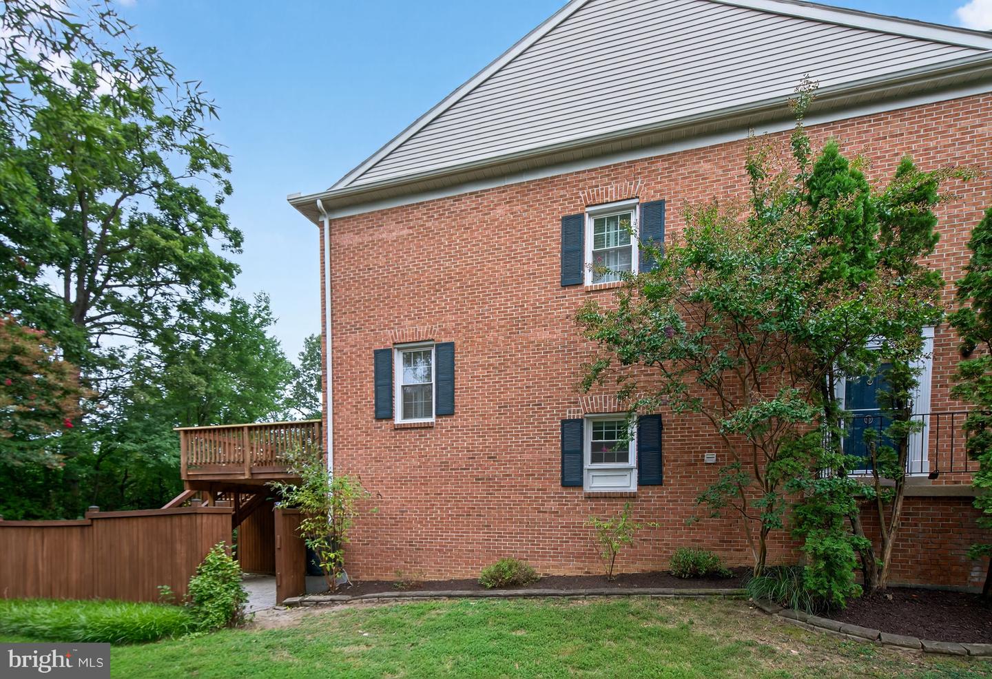 6750 CARDINAL WOODS CT, LORTON, Virginia 22079, 3 Bedrooms Bedrooms, ,2 BathroomsBathrooms,Residential,For sale,6750 CARDINAL WOODS CT,VAFX2258026 MLS # VAFX2258026