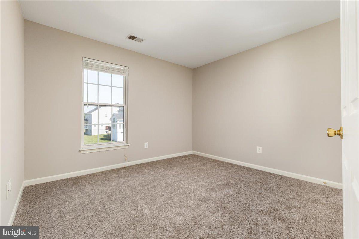 200 STEPHENS RUN ST, STEPHENS CITY, Virginia 22655, 5 Bedrooms Bedrooms, 15 Rooms Rooms,3 BathroomsBathrooms,Residential,For sale,200 STEPHENS RUN ST,VAFV2035748 MLS # VAFV2035748
