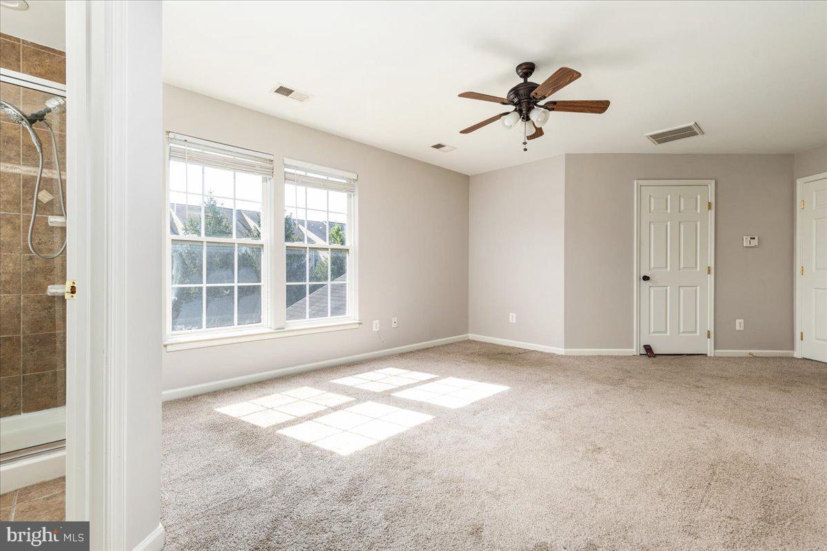 200 STEPHENS RUN ST, STEPHENS CITY, Virginia 22655, 5 Bedrooms Bedrooms, 15 Rooms Rooms,3 BathroomsBathrooms,Residential,For sale,200 STEPHENS RUN ST,VAFV2035748 MLS # VAFV2035748
