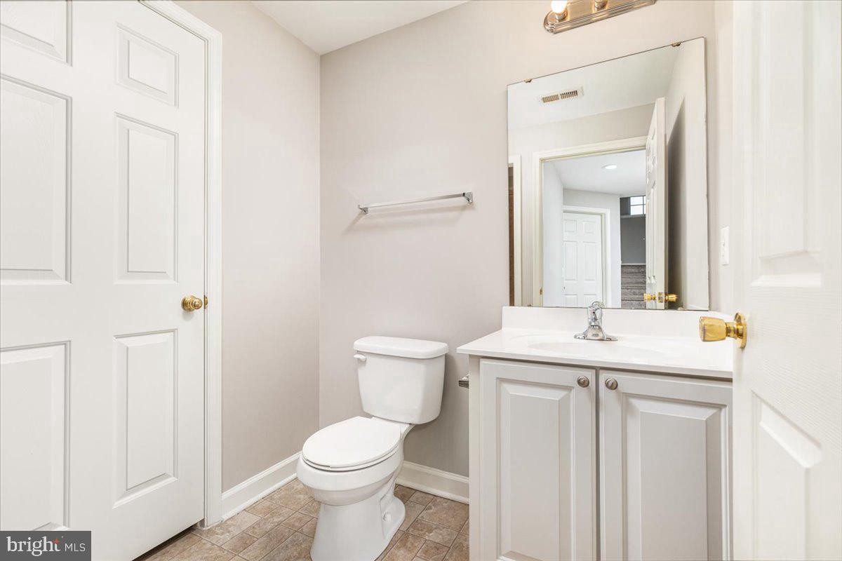 200 STEPHENS RUN ST, STEPHENS CITY, Virginia 22655, 5 Bedrooms Bedrooms, 15 Rooms Rooms,3 BathroomsBathrooms,Residential,For sale,200 STEPHENS RUN ST,VAFV2035748 MLS # VAFV2035748