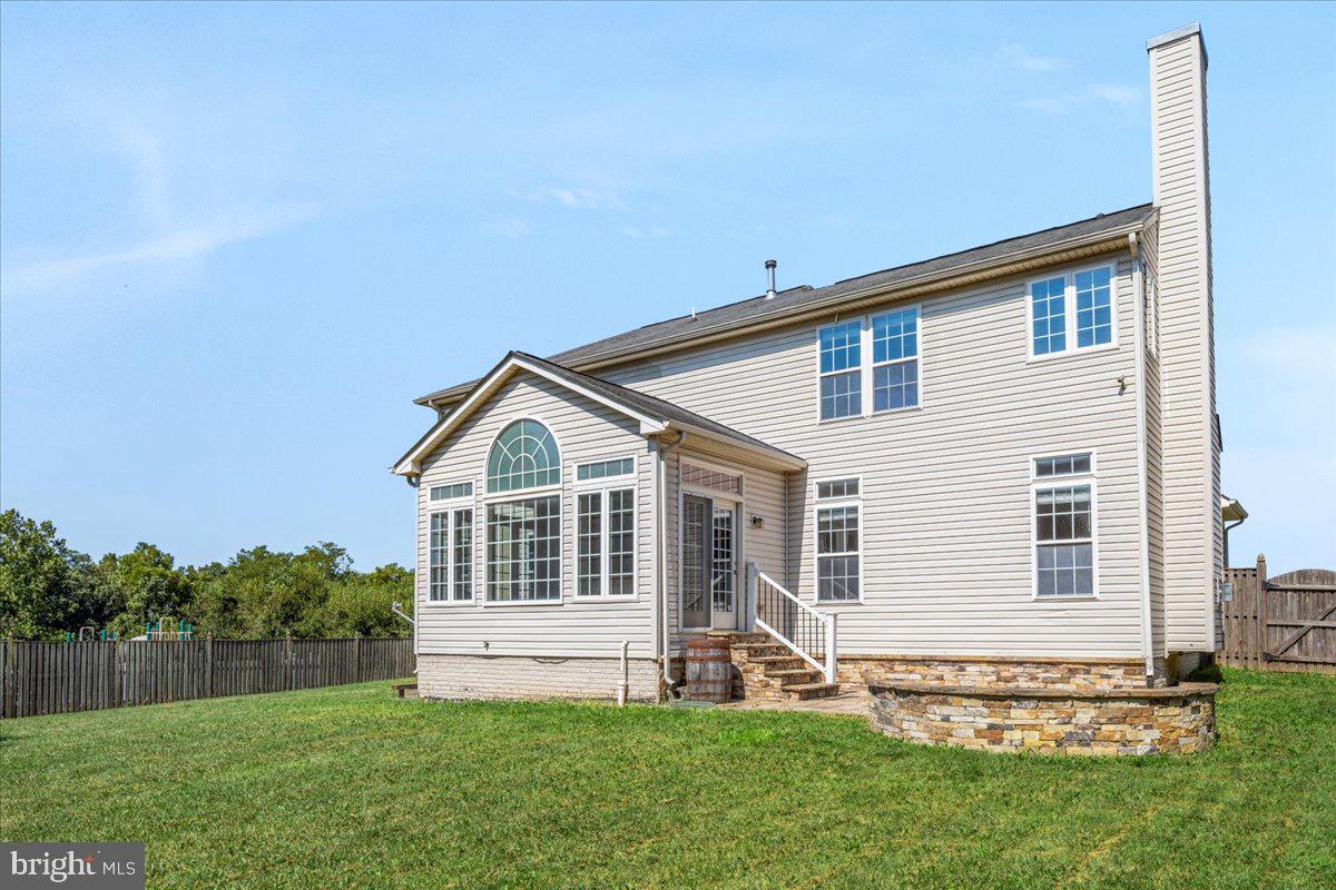 200 STEPHENS RUN ST, STEPHENS CITY, Virginia 22655, 5 Bedrooms Bedrooms, 15 Rooms Rooms,3 BathroomsBathrooms,Residential,For sale,200 STEPHENS RUN ST,VAFV2035748 MLS # VAFV2035748