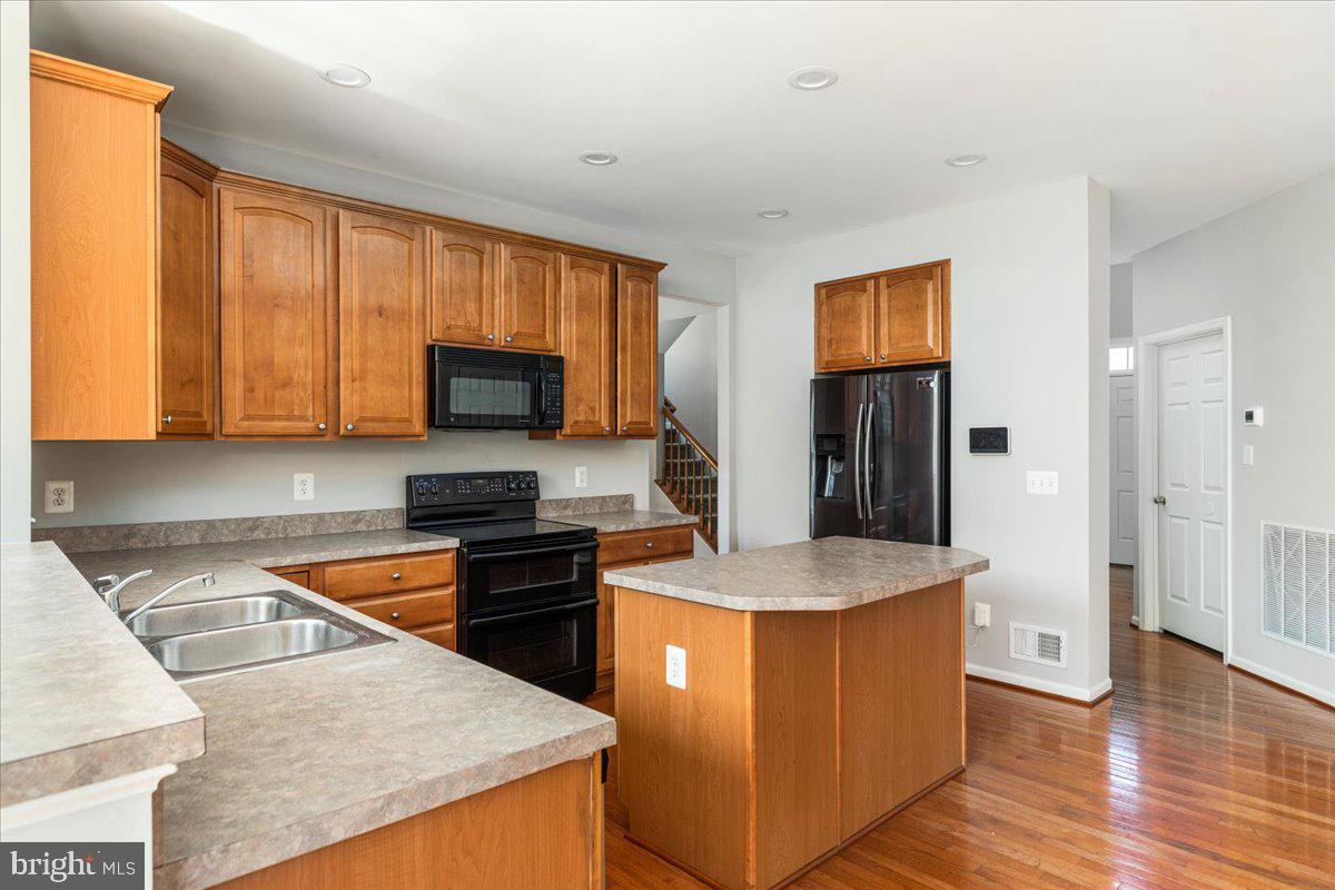 200 STEPHENS RUN ST, STEPHENS CITY, Virginia 22655, 5 Bedrooms Bedrooms, 15 Rooms Rooms,3 BathroomsBathrooms,Residential,For sale,200 STEPHENS RUN ST,VAFV2035748 MLS # VAFV2035748