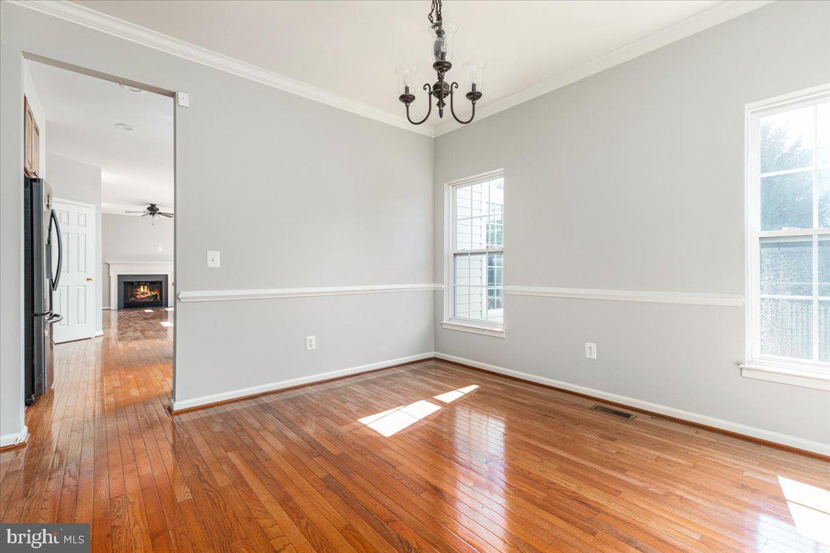 200 STEPHENS RUN ST, STEPHENS CITY, Virginia 22655, 5 Bedrooms Bedrooms, 15 Rooms Rooms,3 BathroomsBathrooms,Residential,For sale,200 STEPHENS RUN ST,VAFV2035748 MLS # VAFV2035748