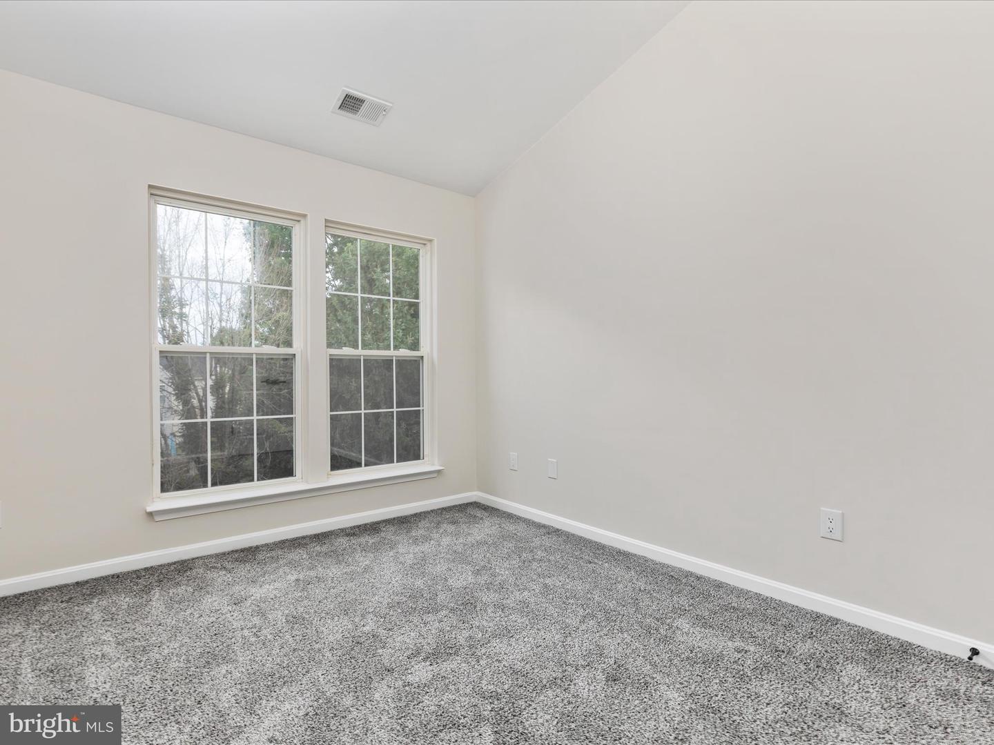 12075 COUNTRY MILL DR, BRISTOW, Virginia 20136, 3 Bedrooms Bedrooms, ,2 BathroomsBathrooms,Residential,For sale,12075 COUNTRY MILL DR,VAPW2100250 MLS # VAPW2100250
