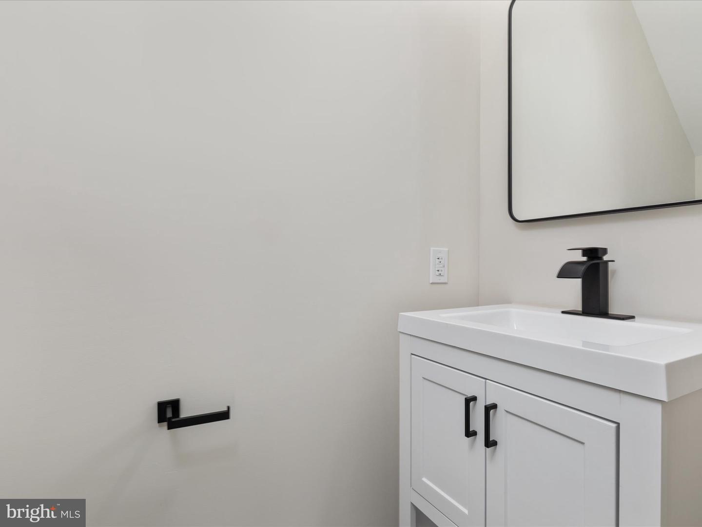 12075 COUNTRY MILL DR, BRISTOW, Virginia 20136, 3 Bedrooms Bedrooms, ,2 BathroomsBathrooms,Residential,For sale,12075 COUNTRY MILL DR,VAPW2100250 MLS # VAPW2100250