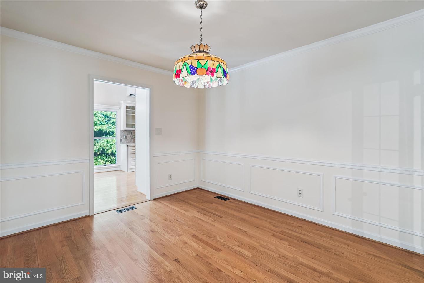 12334 FOLKSTONE DR, HERNDON, Virginia 20171, 5 Bedrooms Bedrooms, 25 Rooms Rooms,4 BathroomsBathrooms,Residential,For sale,12334 FOLKSTONE DR,VAFX2258212 MLS # VAFX2258212