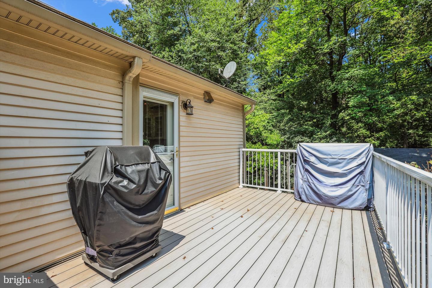 12334 FOLKSTONE DR, HERNDON, Virginia 20171, 5 Bedrooms Bedrooms, 25 Rooms Rooms,4 BathroomsBathrooms,Residential,For sale,12334 FOLKSTONE DR,VAFX2258212 MLS # VAFX2258212
