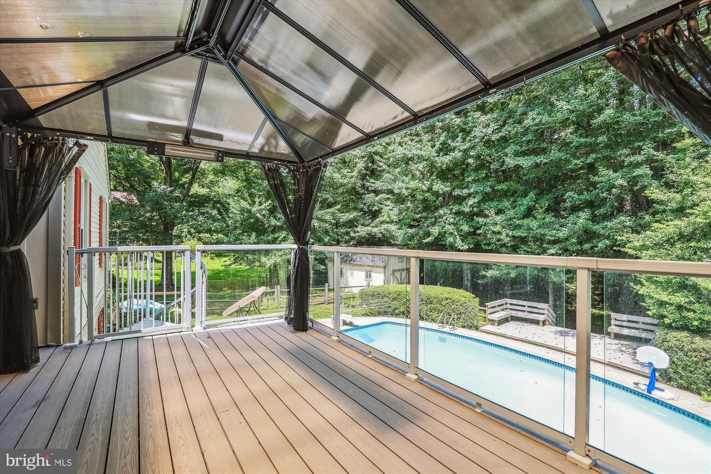 12334 FOLKSTONE DR, HERNDON, Virginia 20171, 5 Bedrooms Bedrooms, 25 Rooms Rooms,4 BathroomsBathrooms,Residential,For sale,12334 FOLKSTONE DR,VAFX2258212 MLS # VAFX2258212