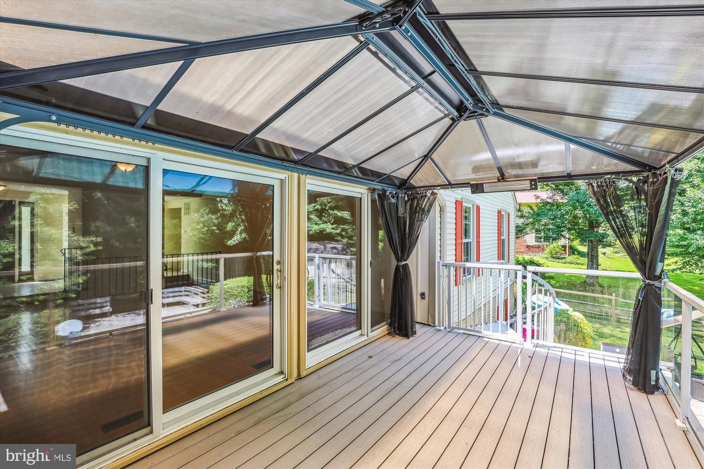 12334 FOLKSTONE DR, HERNDON, Virginia 20171, 5 Bedrooms Bedrooms, 25 Rooms Rooms,4 BathroomsBathrooms,Residential,For sale,12334 FOLKSTONE DR,VAFX2258212 MLS # VAFX2258212