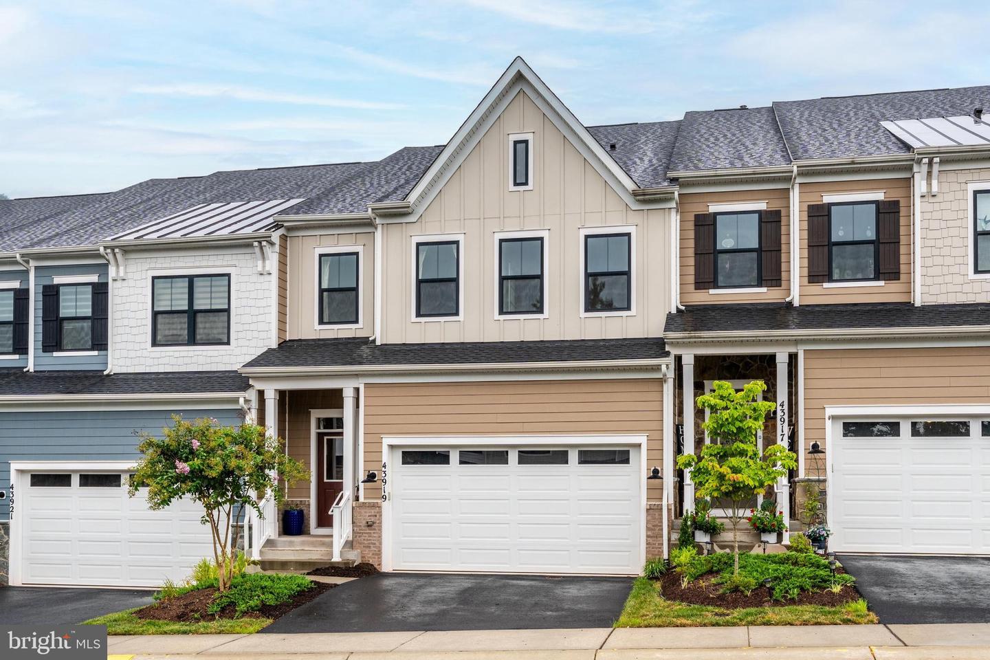 43919 MARITIME SONG TER, LEESBURG, Virginia 20176, 3 Bedrooms Bedrooms, ,2 BathroomsBathrooms,Residential,For sale,43919 MARITIME SONG TER,VALO2103600 MLS # VALO2103600