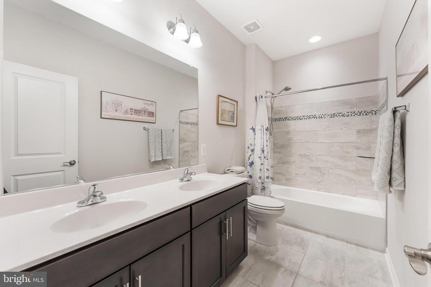 43919 MARITIME SONG TER, LEESBURG, Virginia 20176, 3 Bedrooms Bedrooms, ,2 BathroomsBathrooms,Residential,For sale,43919 MARITIME SONG TER,VALO2103600 MLS # VALO2103600