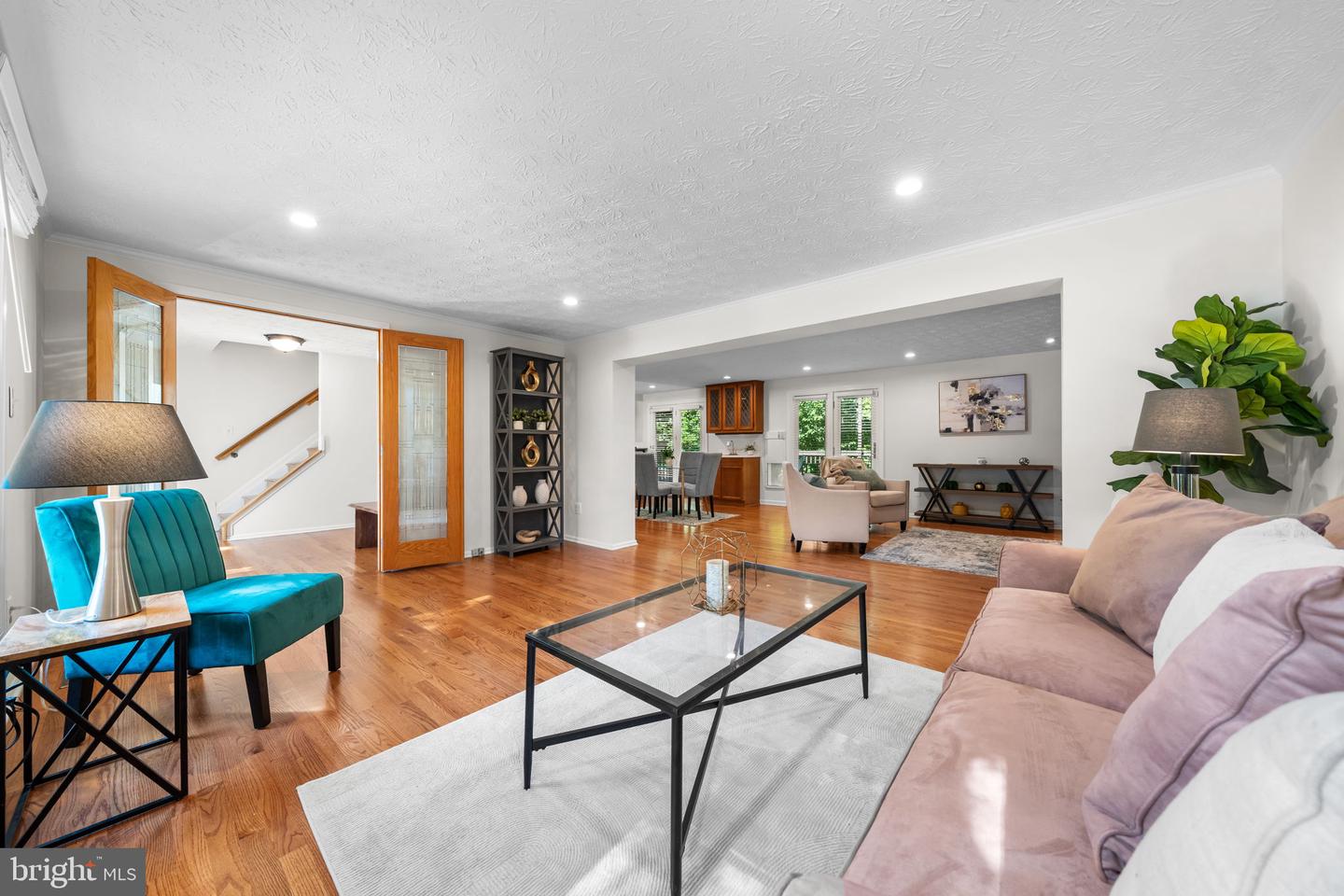 8690 YOUNG CT, SPRINGFIELD, Virginia 22153, 5 Bedrooms Bedrooms, ,3 BathroomsBathrooms,Residential,For sale,8690 YOUNG CT,VAFX2258844 MLS # VAFX2258844