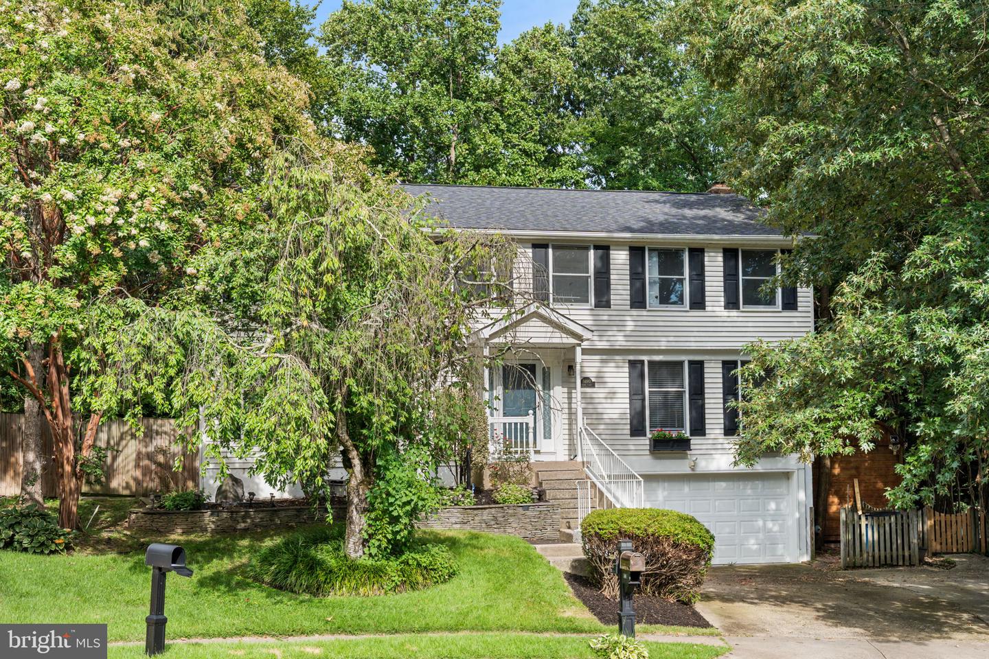 8690 YOUNG CT, SPRINGFIELD, Virginia 22153, 5 Bedrooms Bedrooms, ,3 BathroomsBathrooms,Residential,For sale,8690 YOUNG CT,VAFX2258844 MLS # VAFX2258844