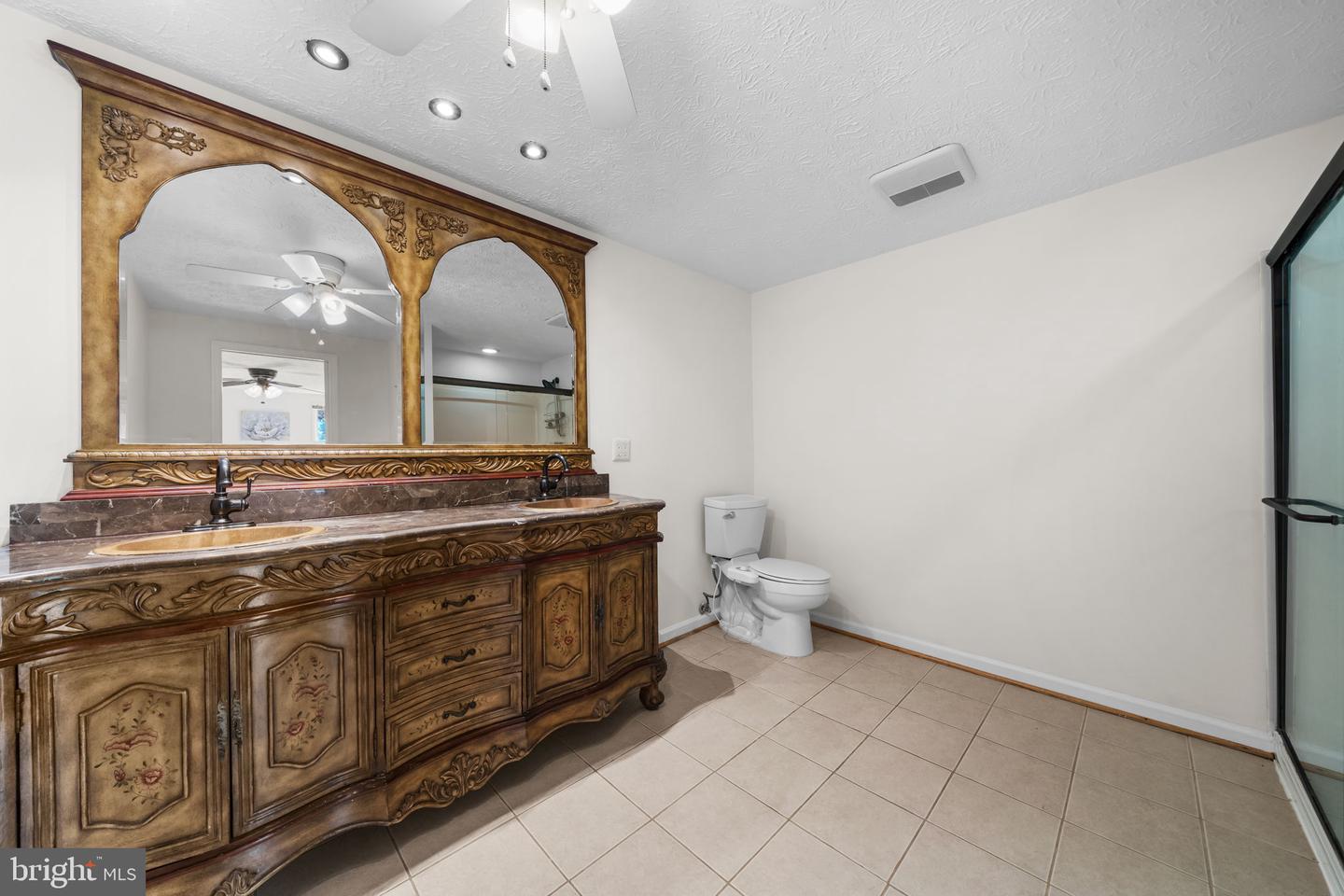 8690 YOUNG CT, SPRINGFIELD, Virginia 22153, 5 Bedrooms Bedrooms, ,3 BathroomsBathrooms,Residential,For sale,8690 YOUNG CT,VAFX2258844 MLS # VAFX2258844