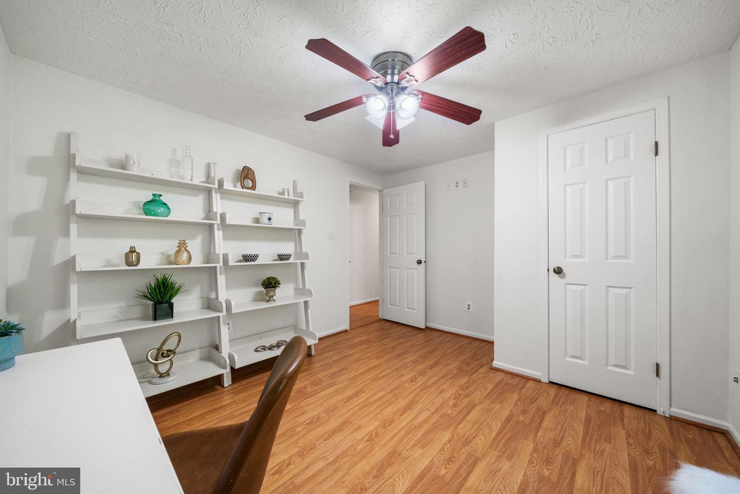 8690 YOUNG CT, SPRINGFIELD, Virginia 22153, 5 Bedrooms Bedrooms, ,3 BathroomsBathrooms,Residential,For sale,8690 YOUNG CT,VAFX2258844 MLS # VAFX2258844