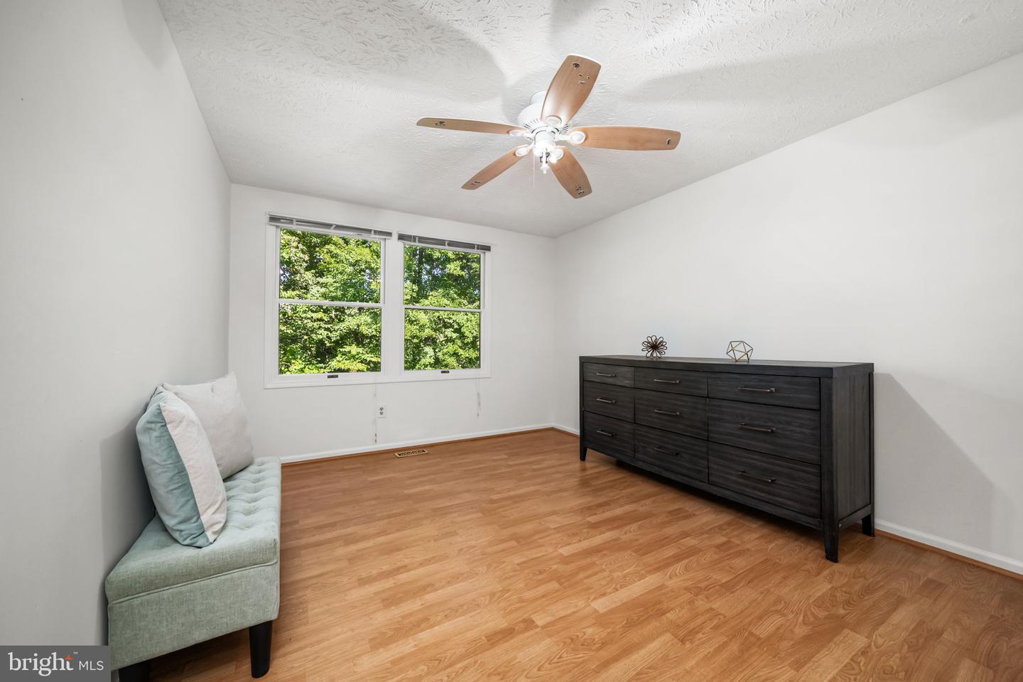 8690 YOUNG CT, SPRINGFIELD, Virginia 22153, 5 Bedrooms Bedrooms, ,3 BathroomsBathrooms,Residential,For sale,8690 YOUNG CT,VAFX2258844 MLS # VAFX2258844