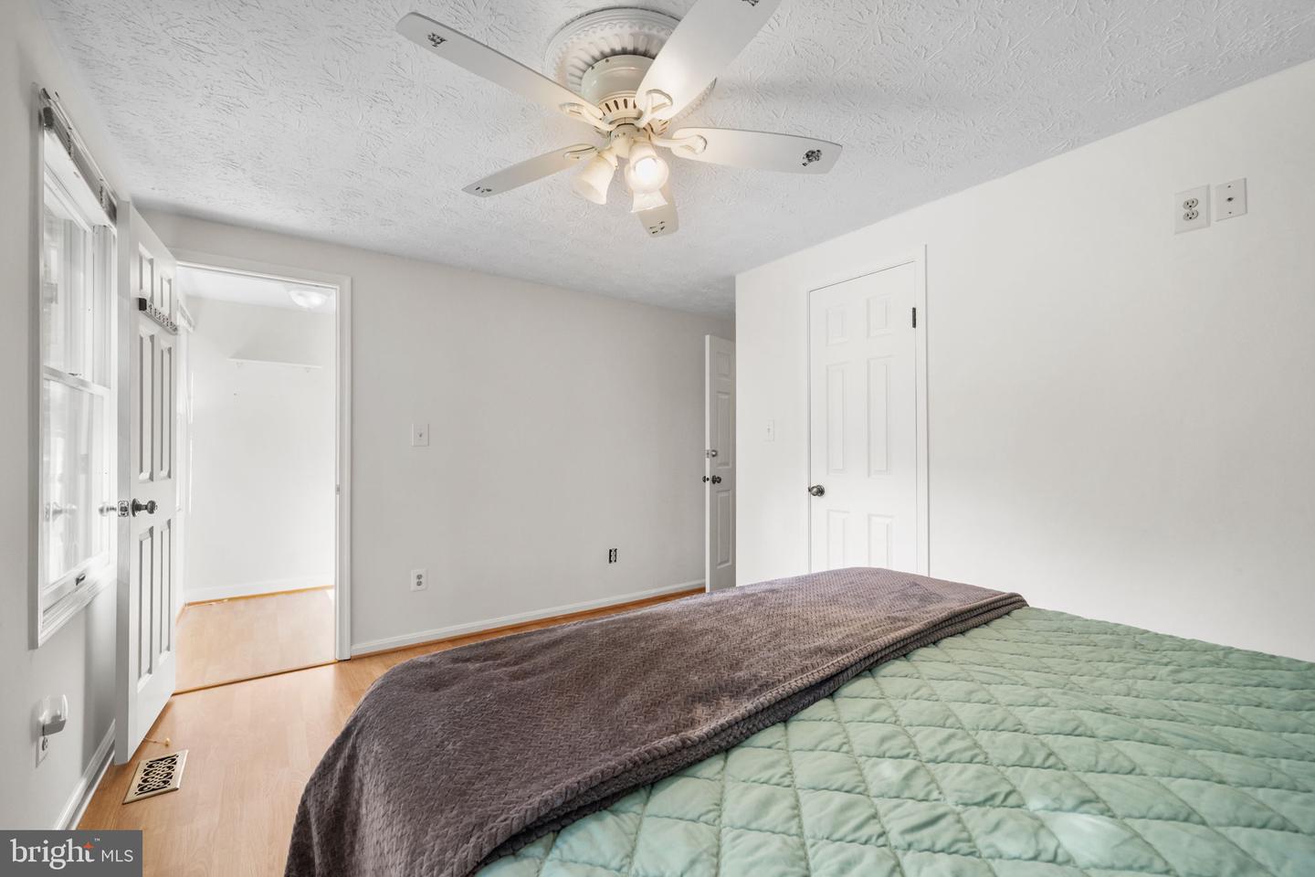 8690 YOUNG CT, SPRINGFIELD, Virginia 22153, 5 Bedrooms Bedrooms, ,3 BathroomsBathrooms,Residential,For sale,8690 YOUNG CT,VAFX2258844 MLS # VAFX2258844