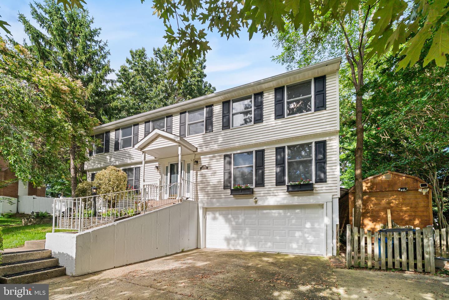 8690 YOUNG CT, SPRINGFIELD, Virginia 22153, 5 Bedrooms Bedrooms, ,3 BathroomsBathrooms,Residential,For sale,8690 YOUNG CT,VAFX2258844 MLS # VAFX2258844