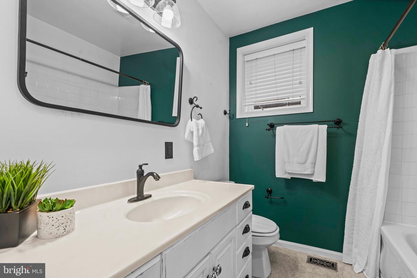 1348 NEWTON ST NE, WASHINGTON, District Of Columbia 20017, 3 Bedrooms Bedrooms, ,2 BathroomsBathrooms,Residential,For sale,1348 NEWTON ST NE,DCDC2213354 MLS # DCDC2213354