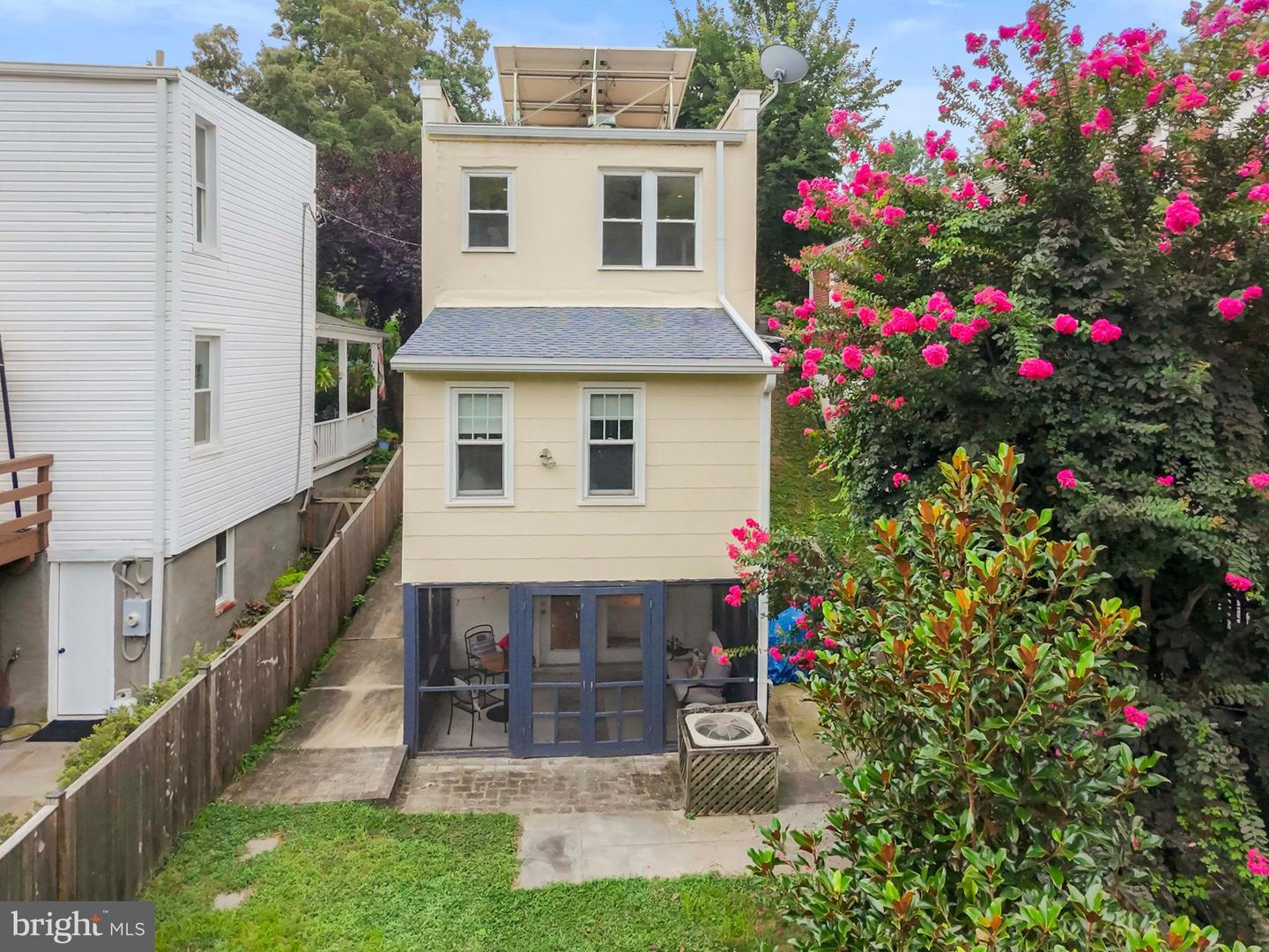 1348 NEWTON ST NE, WASHINGTON, District Of Columbia 20017, 3 Bedrooms Bedrooms, ,2 BathroomsBathrooms,Residential,For sale,1348 NEWTON ST NE,DCDC2213354 MLS # DCDC2213354